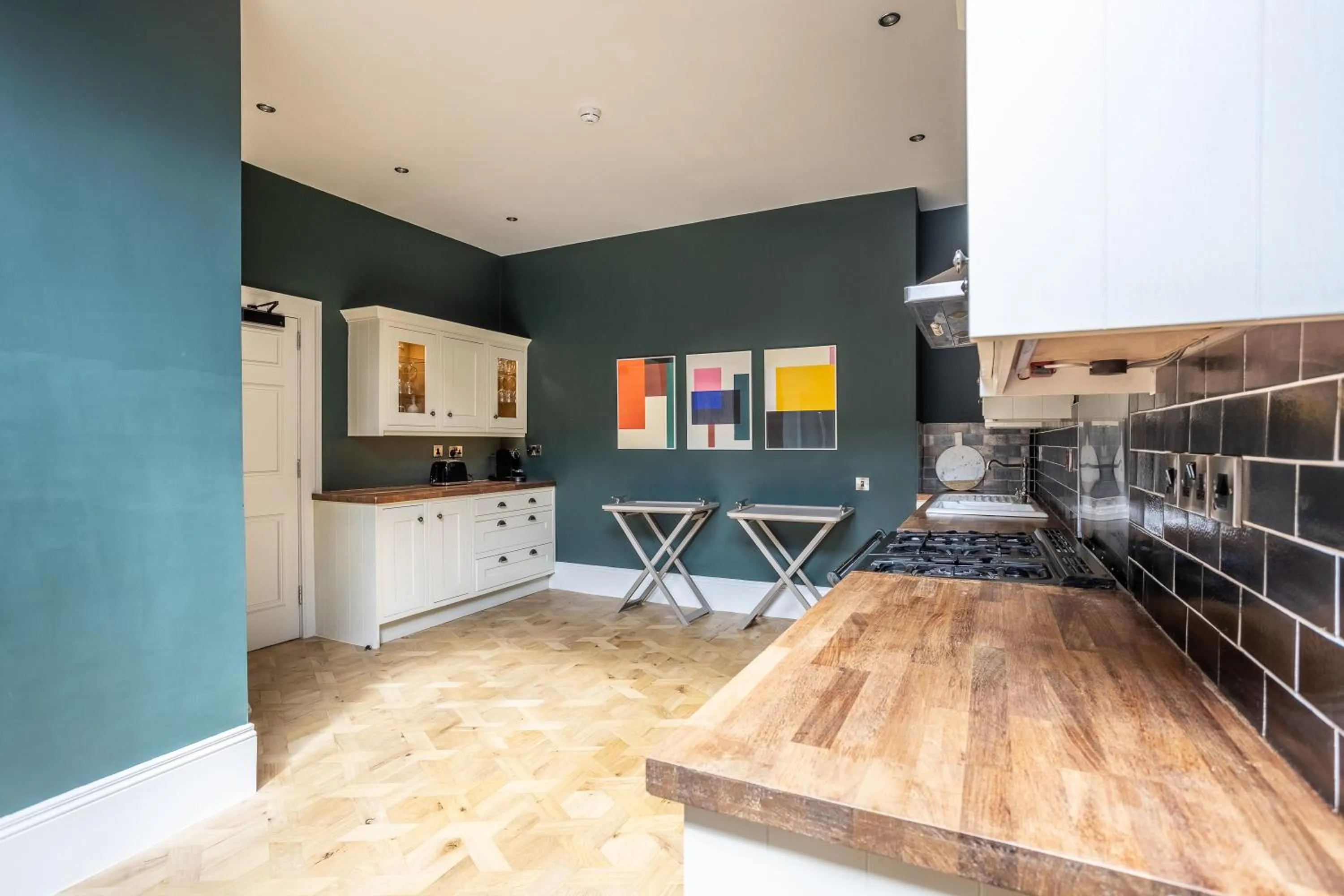 Kitchen or kitchenette in No1 Apartments & Bedrooms St Andrews - St Mary's