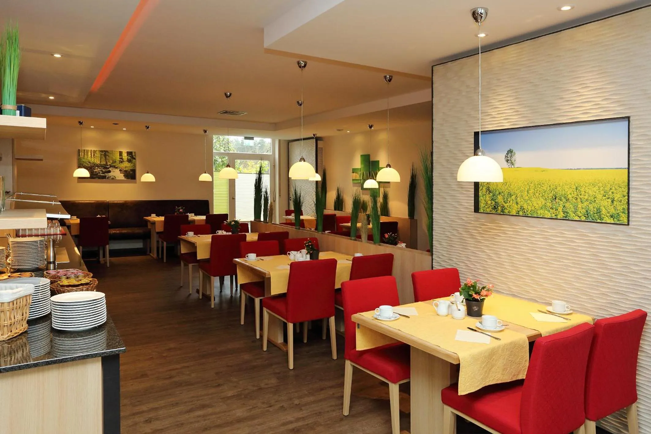 Restaurant/places to eat in Hotel Silberhorn