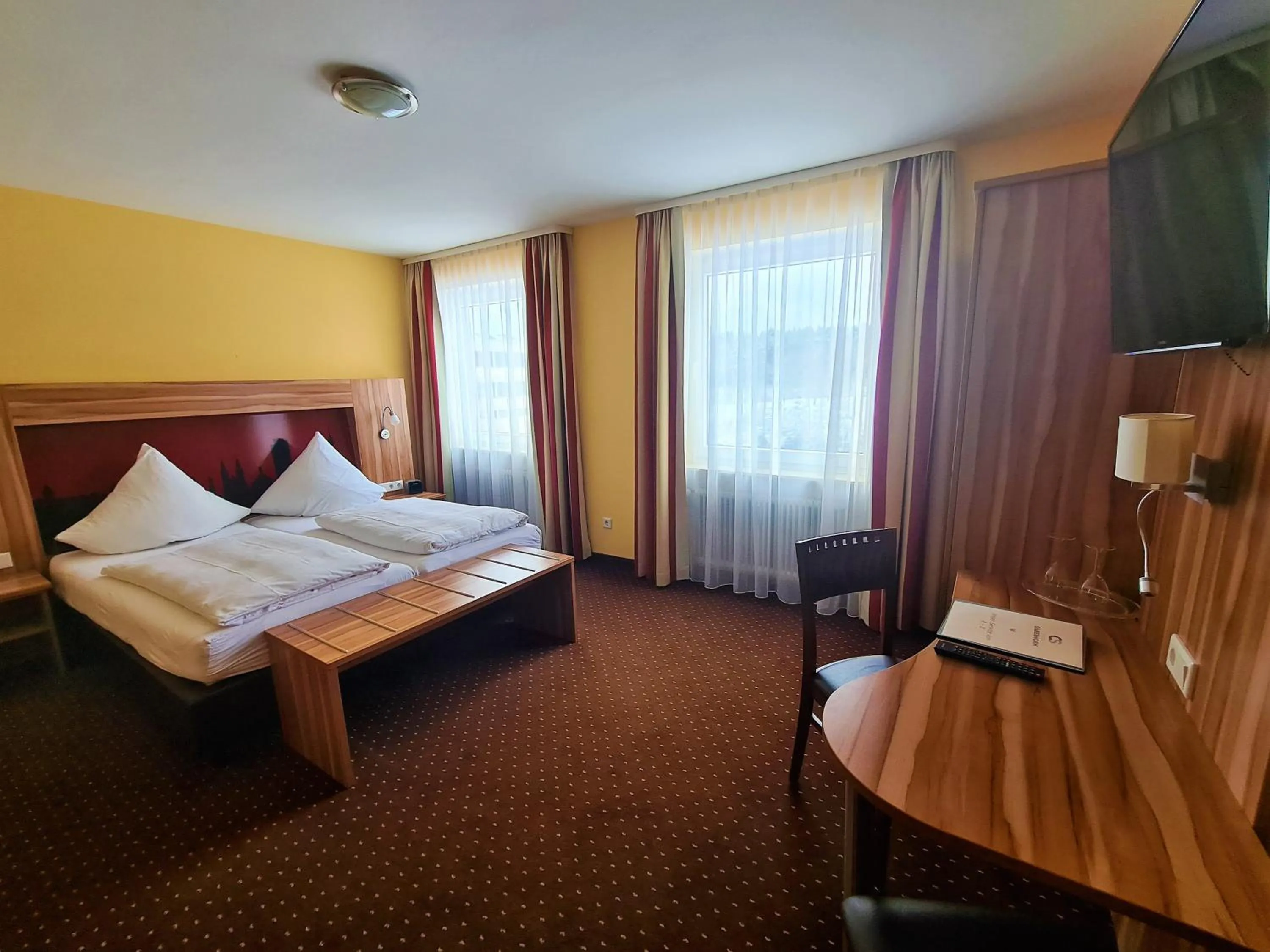 Photo of the whole room, Bed in Hotel Silberhorn