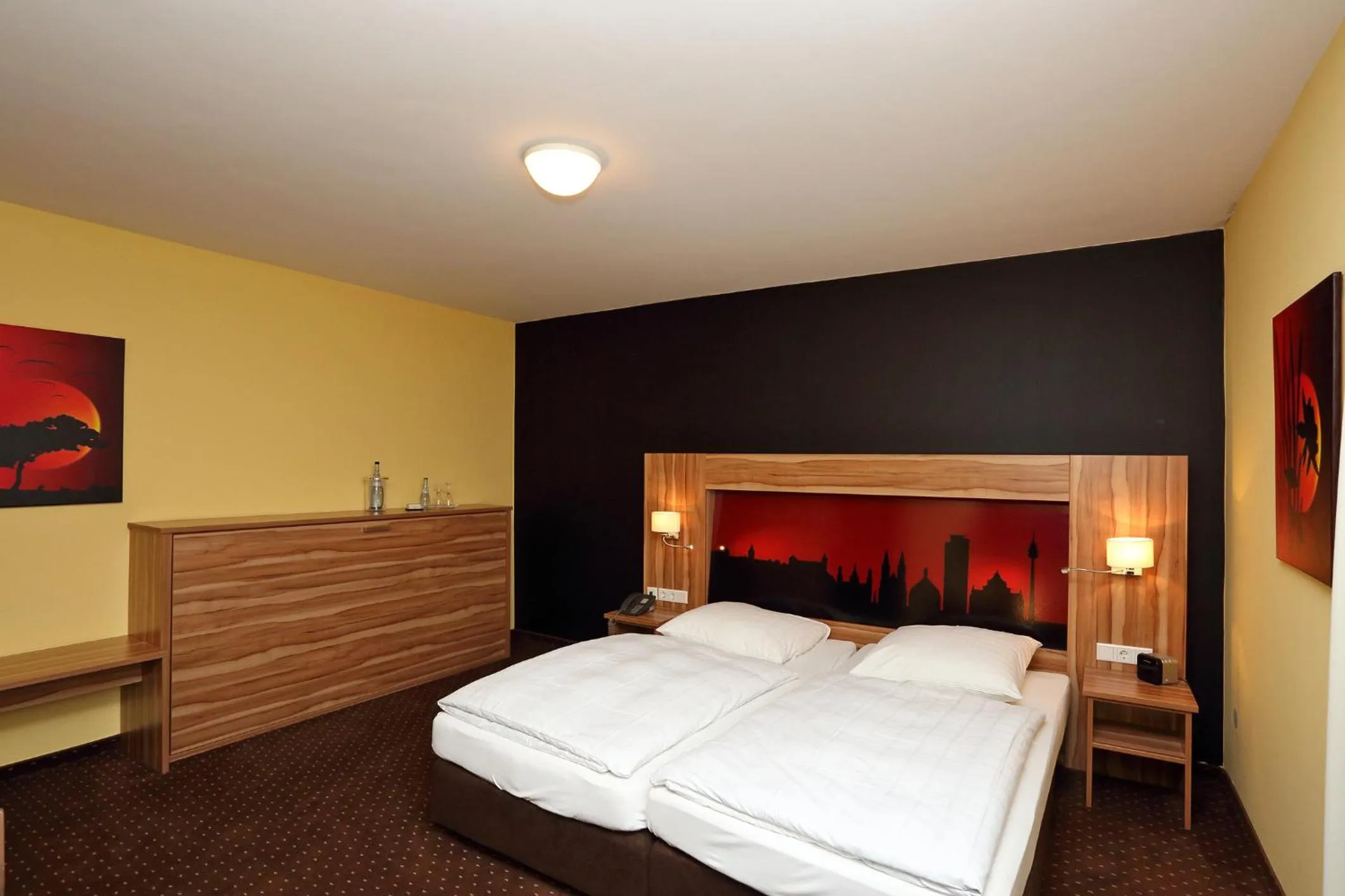 Photo of the whole room, Bed in Hotel Silberhorn