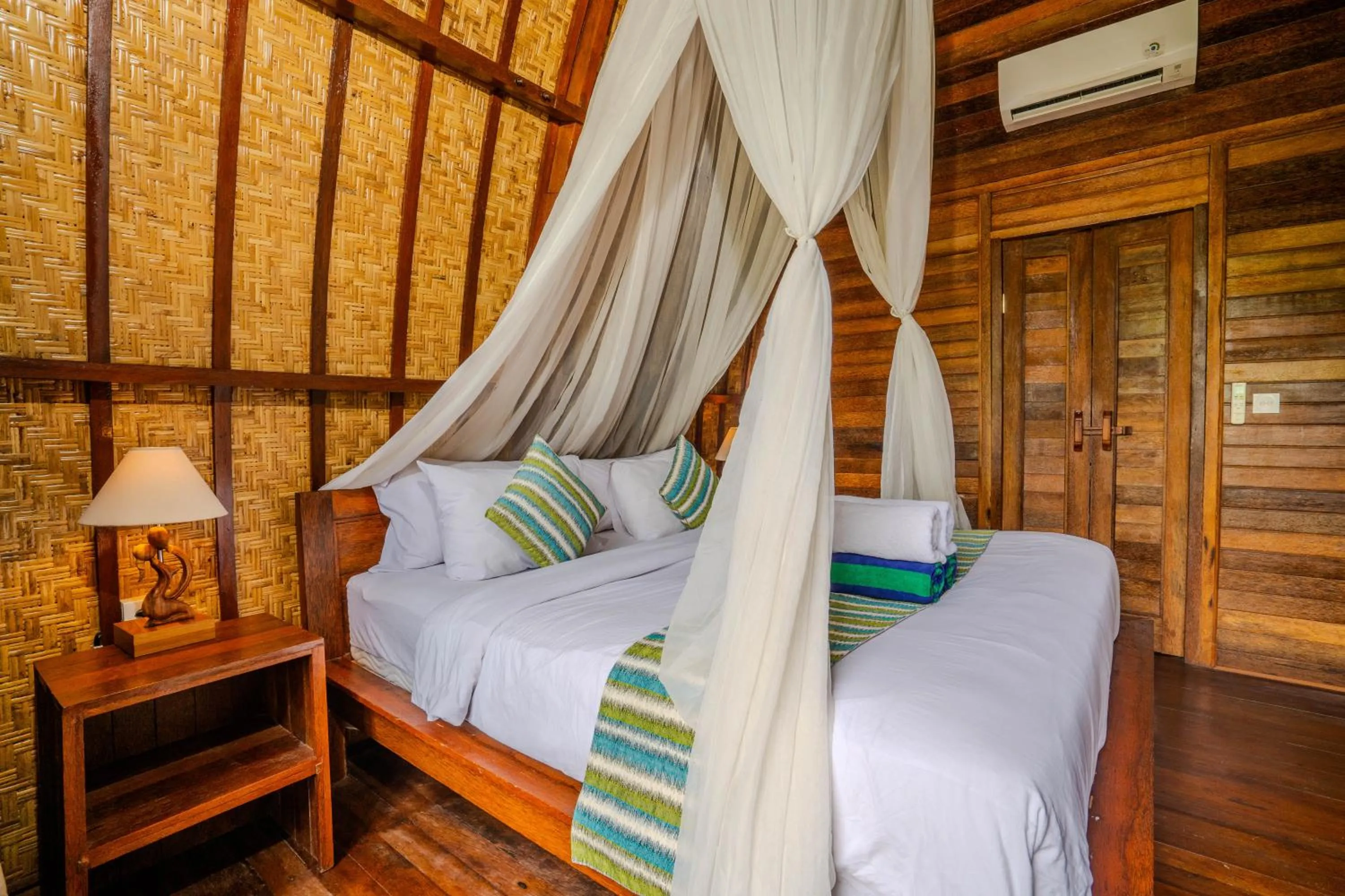 Bedroom, Bed in Lumbung Bukit Resort Uluwatu