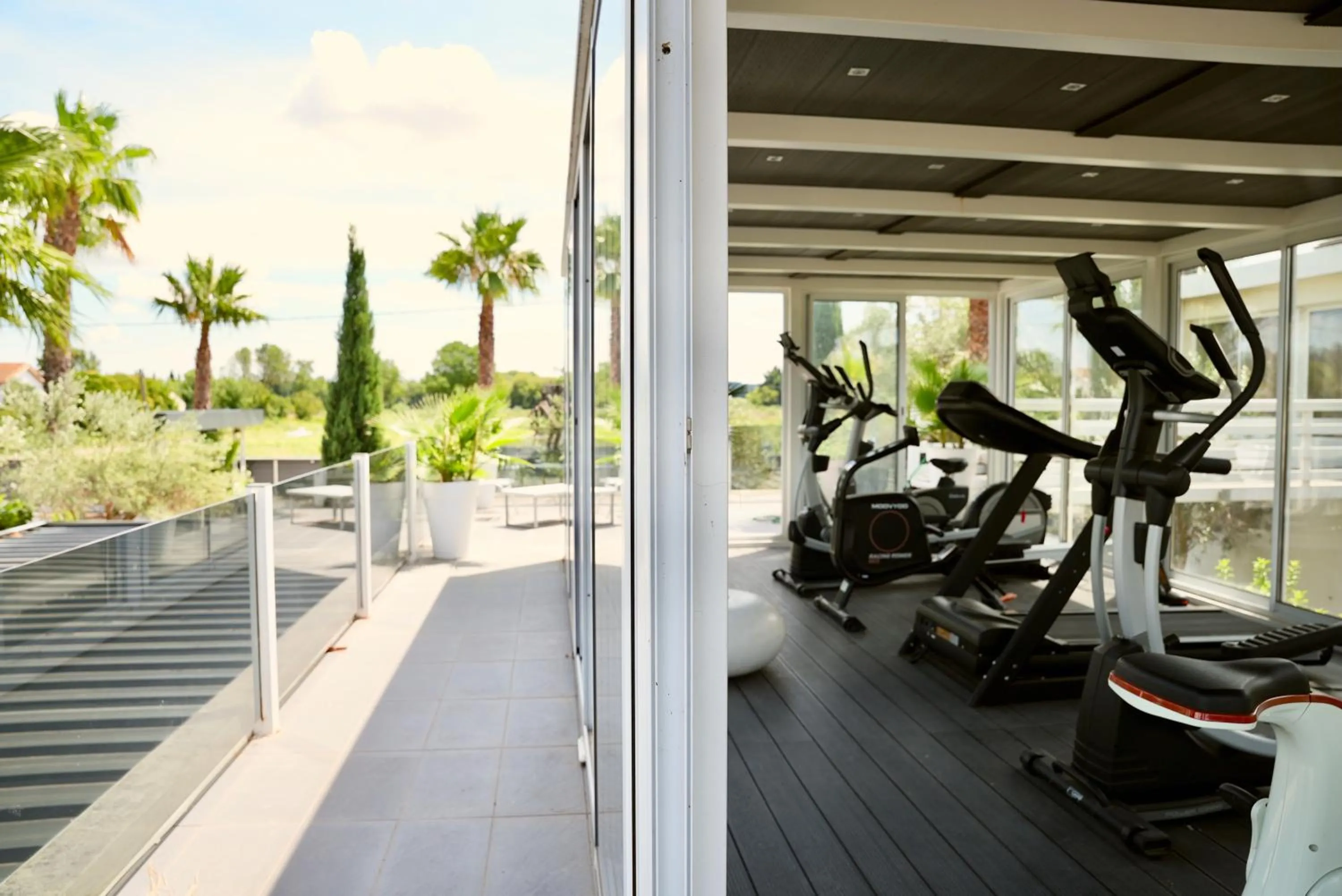 Mas La Farelle Gîte, Fitness & Salle de jeux gratuite & SPA en supplément