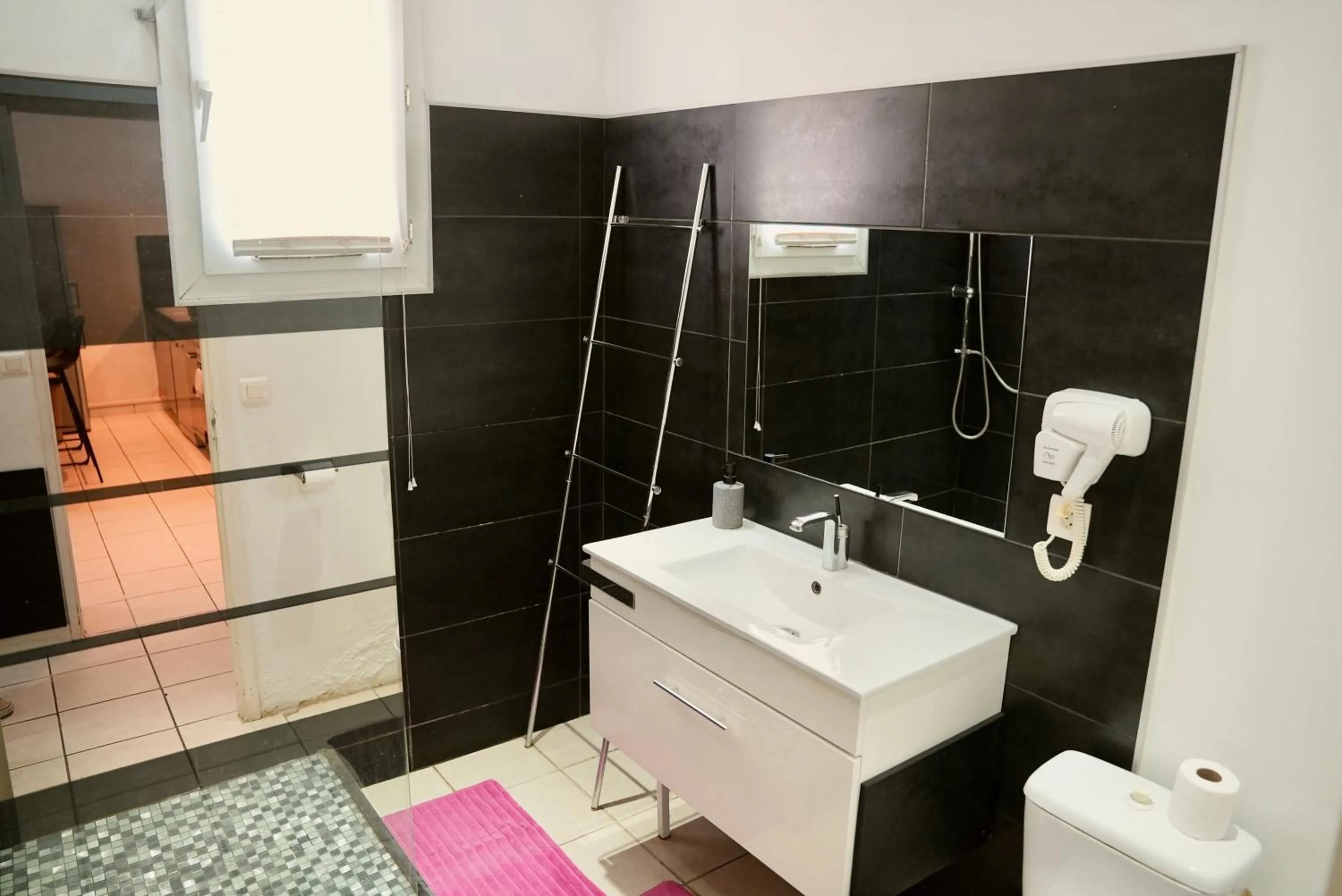 Mas La Farelle Gîte, Fitness & Salle de jeux gratuite & SPA en supplément