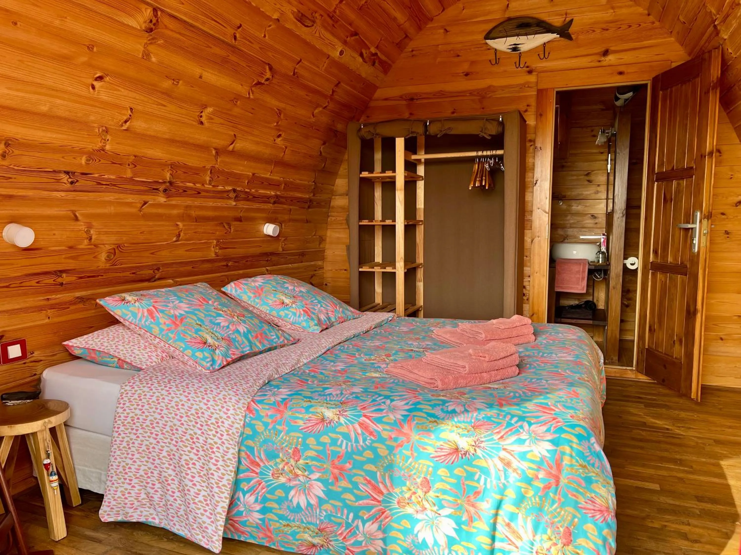 Bathroom, Bed in La Bisquine