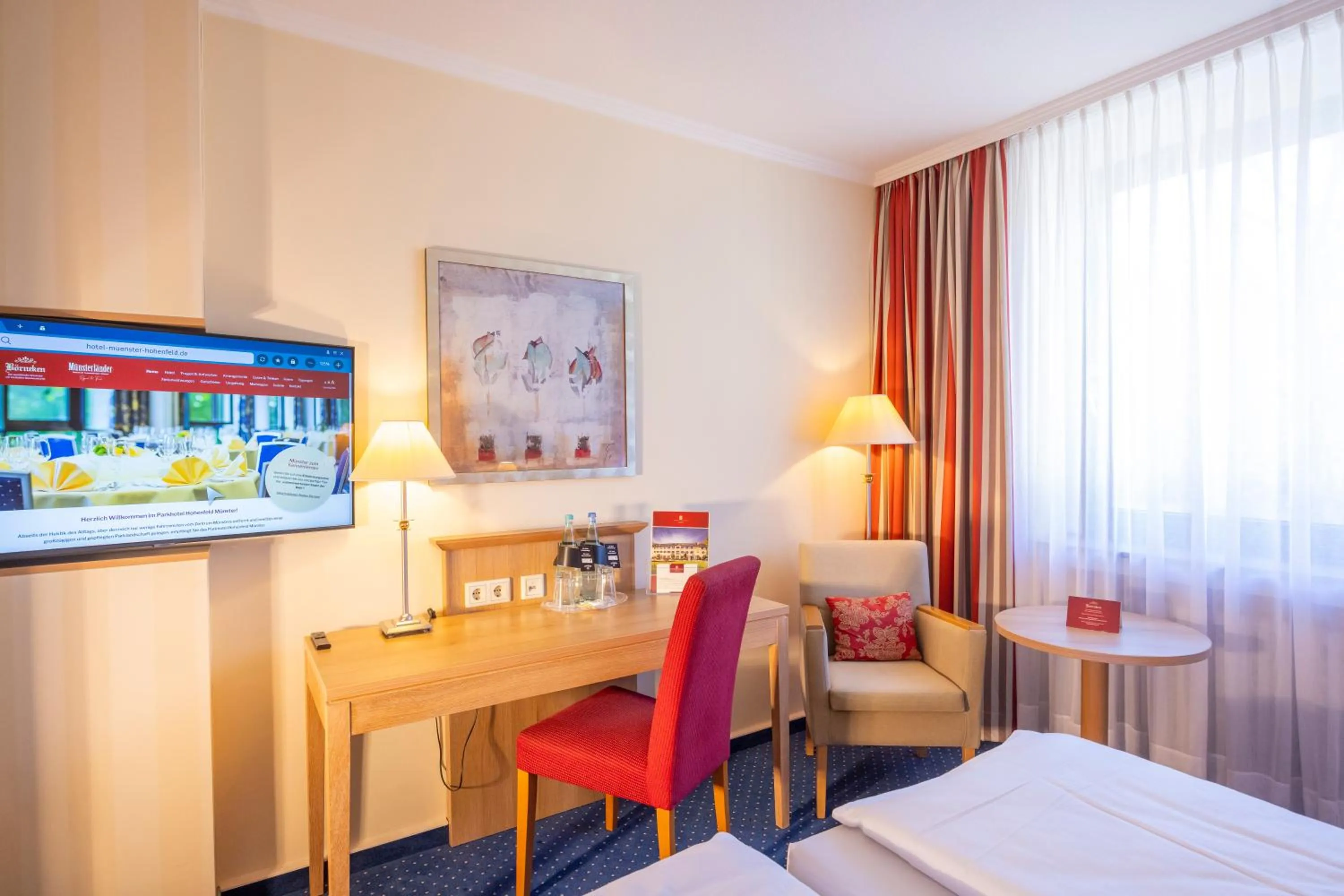 Photo of the whole room, Bed in Parkhotel Hohenfeld Münster