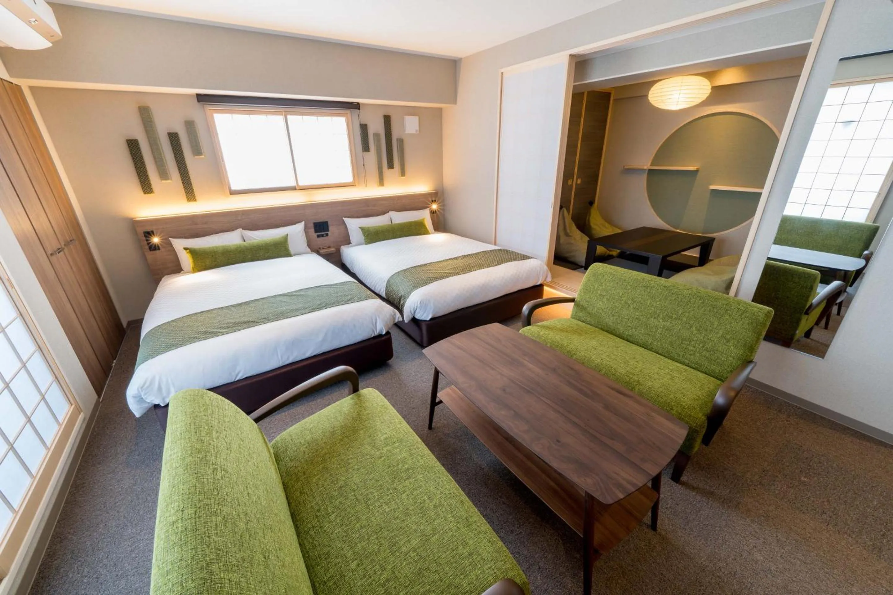 Seating area, Bed in RESI STAY Hotel Sun Chlorella