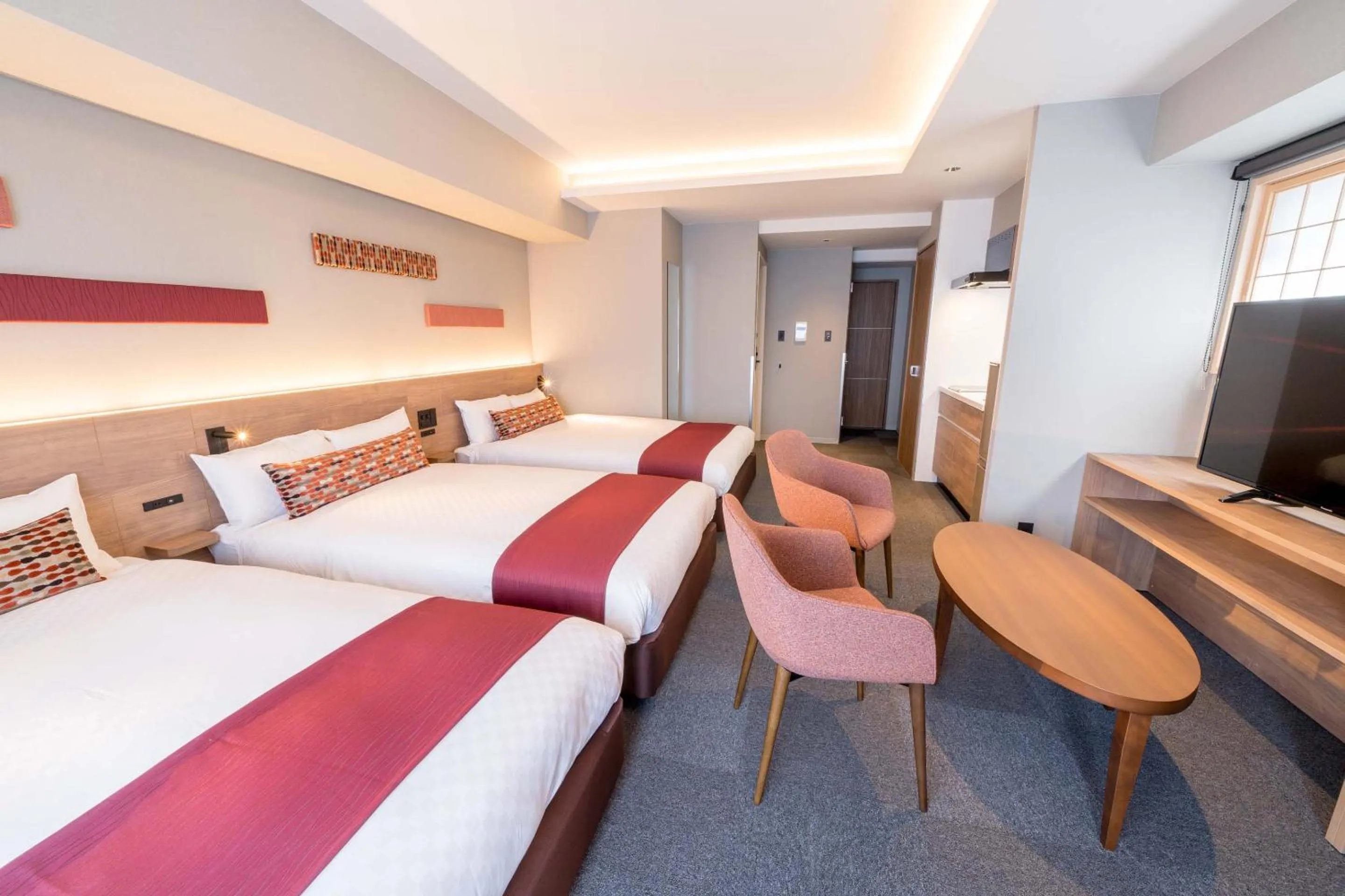 Living room, Bed in RESI STAY Hotel Sun Chlorella