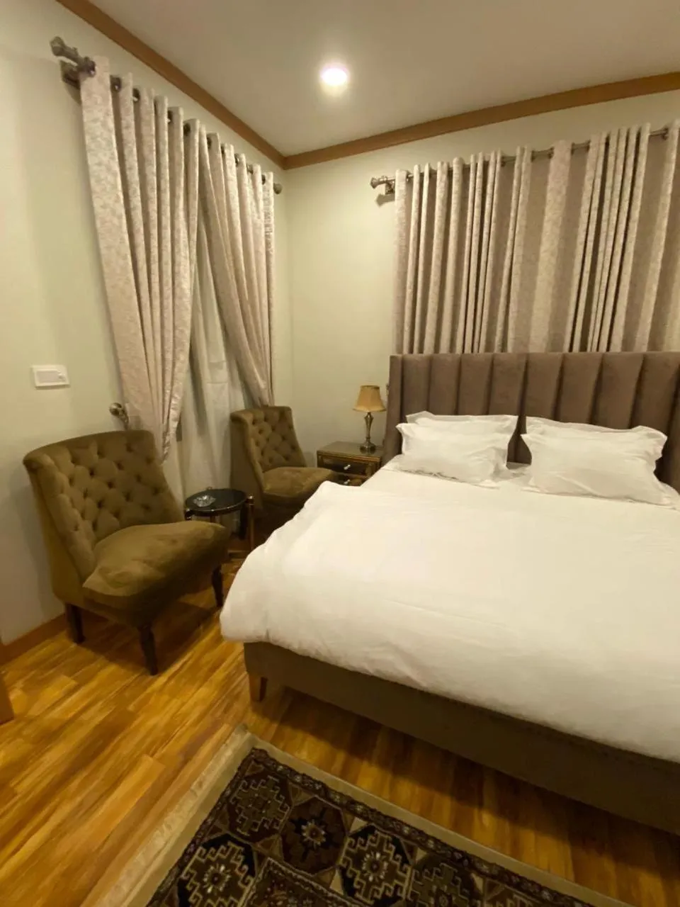 Bed in ISLE OF HIGHLAND TOURS Guest House