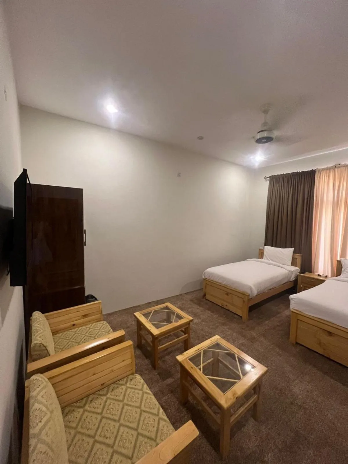 Bedroom, Bed in ISLE OF HIGHLAND TOURS Guest House