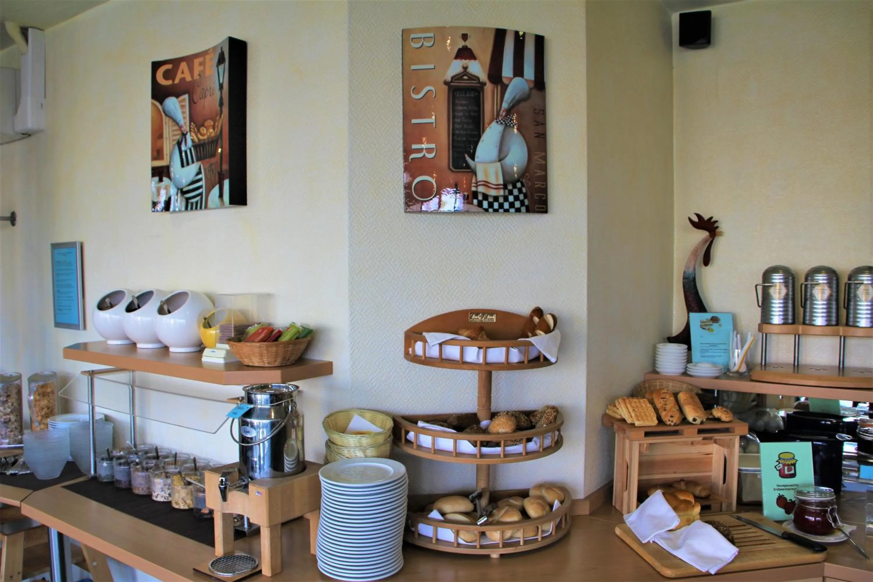 Restaurant/places to eat in Hotel Ifen