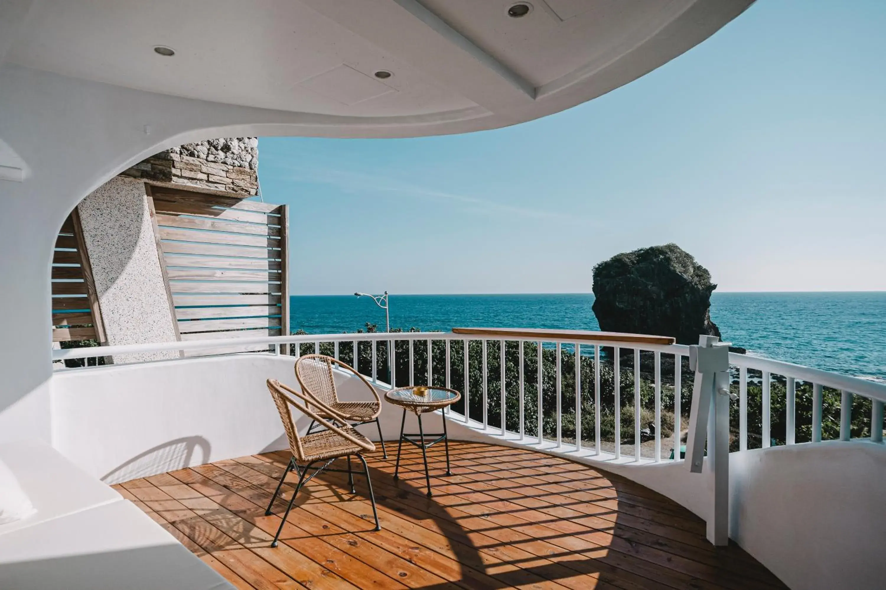 Quadruple Room with Sea View and Balcony in Yellow's Kenting B&B II Quadruple Room with Sea View and Balcony in Yellow's Kenting B&B II