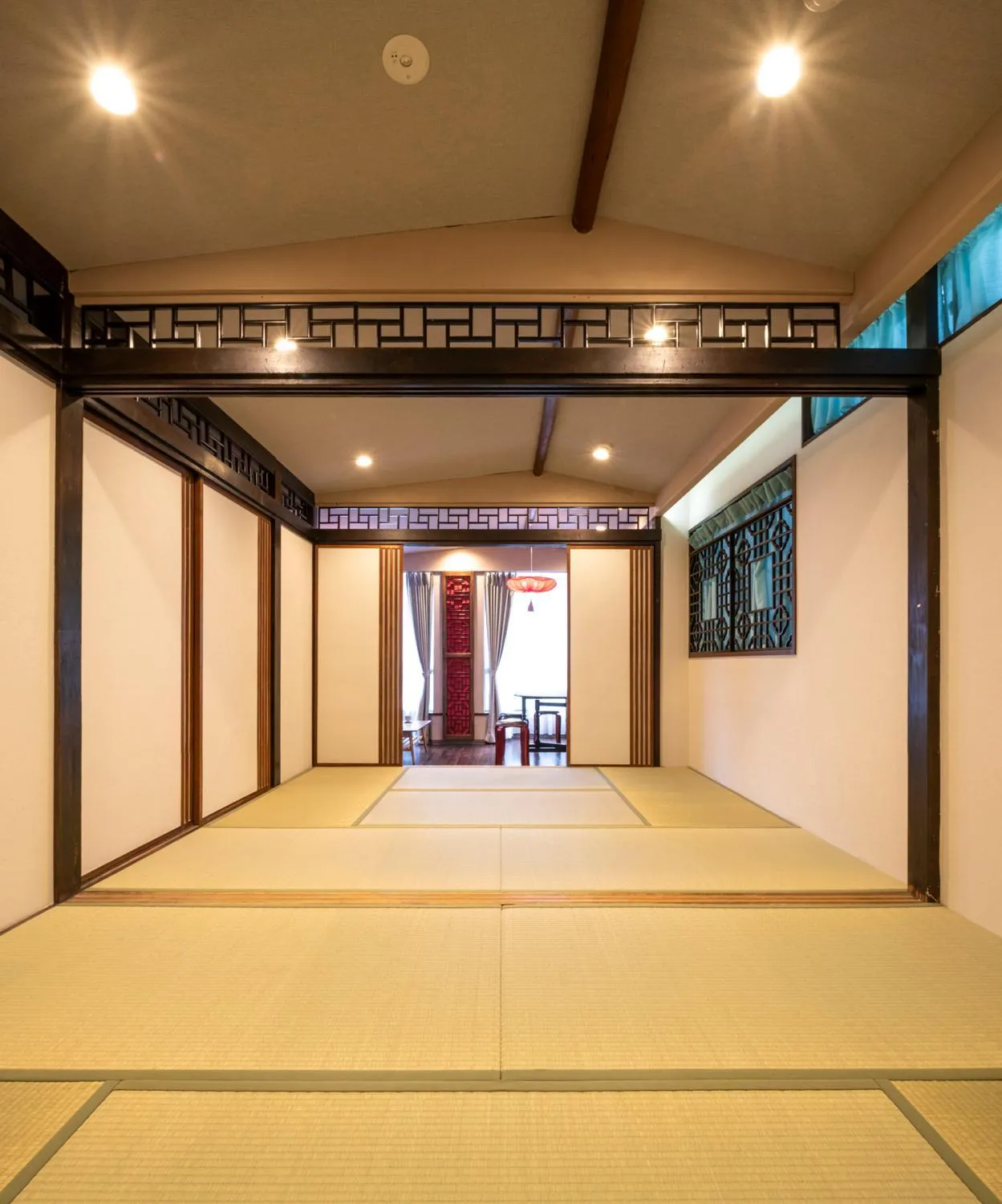 Photo of the whole room in Room Inn Shanghai 横浜中華街 Room3