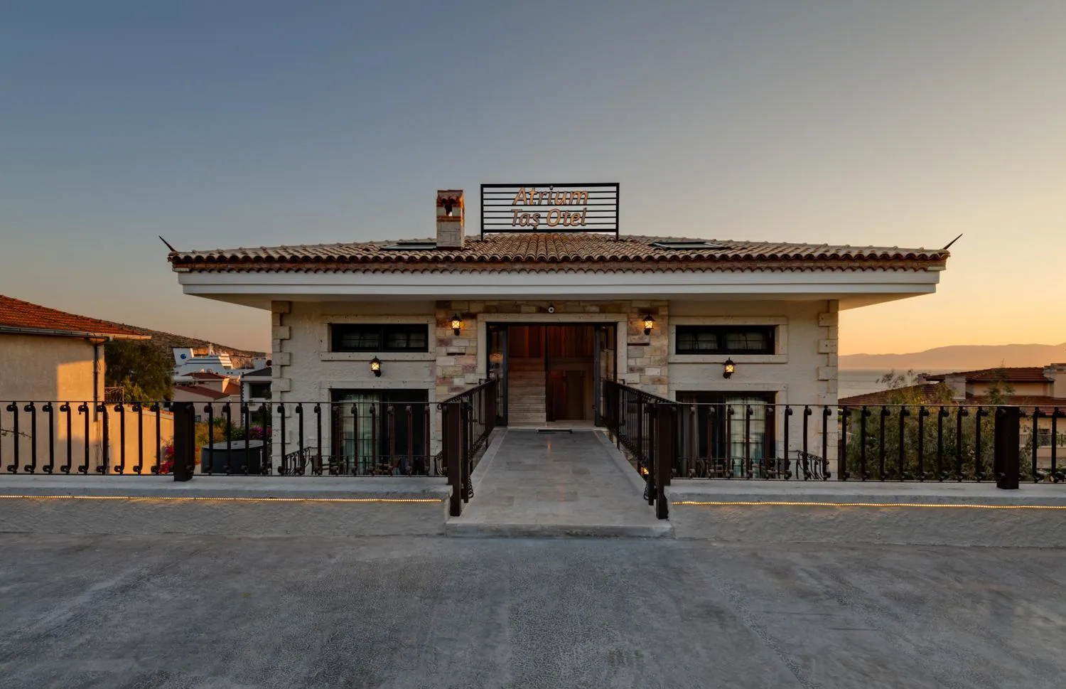 Property building in Atrium Taş Otel