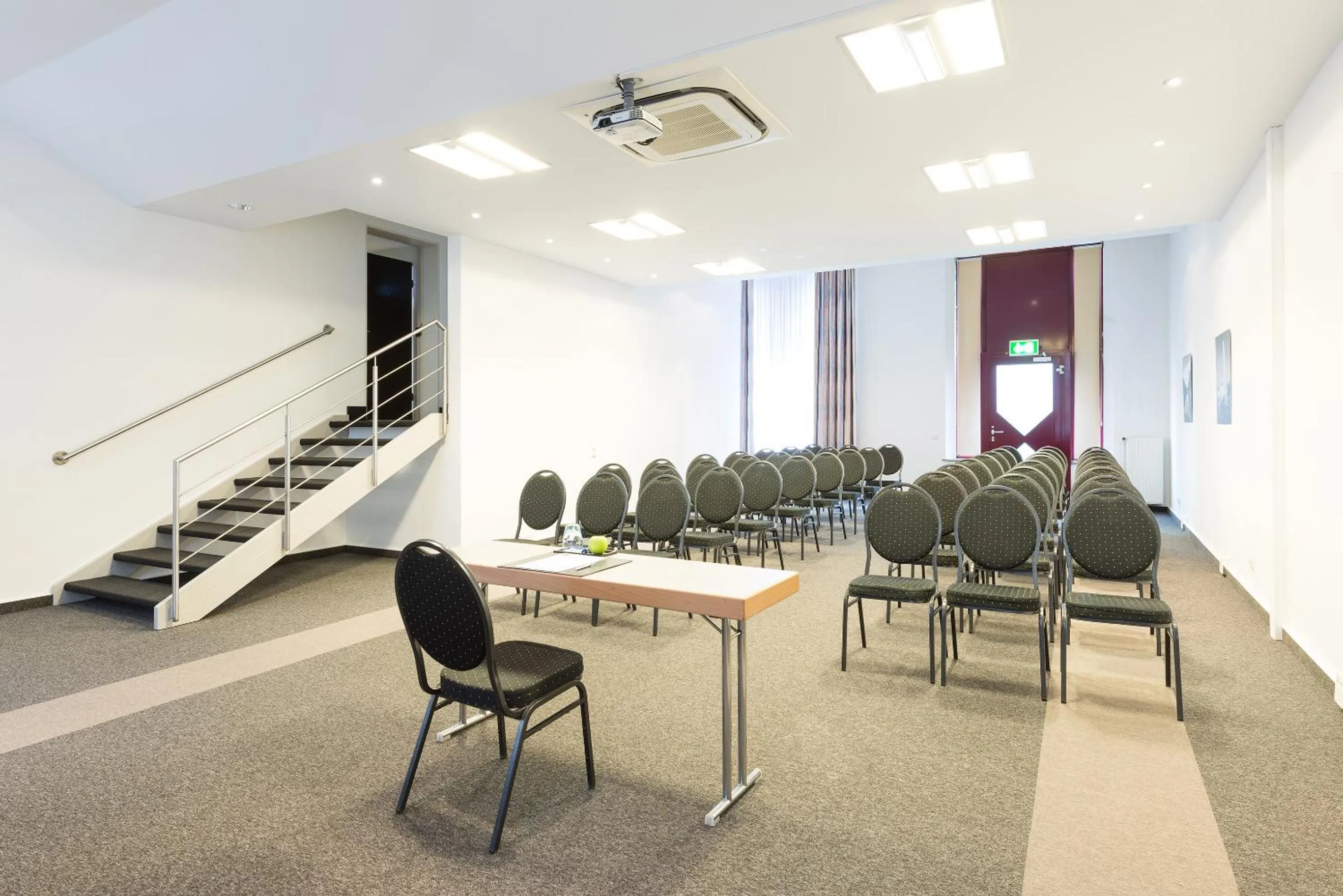 Meeting/conference room in Hotel München City Center affiliated by Meliá