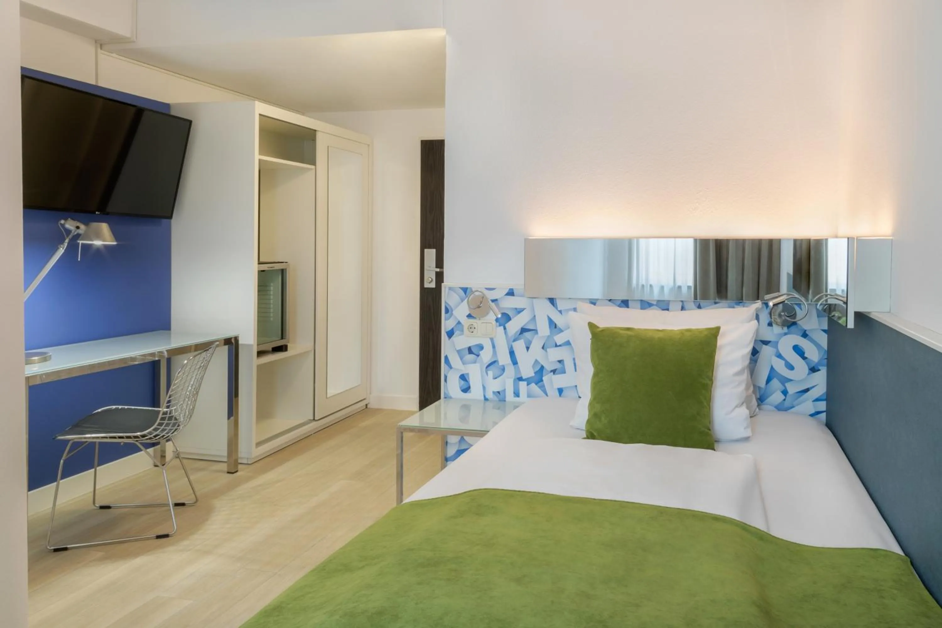 Bed in Hotel München City Center affiliated by Meliá