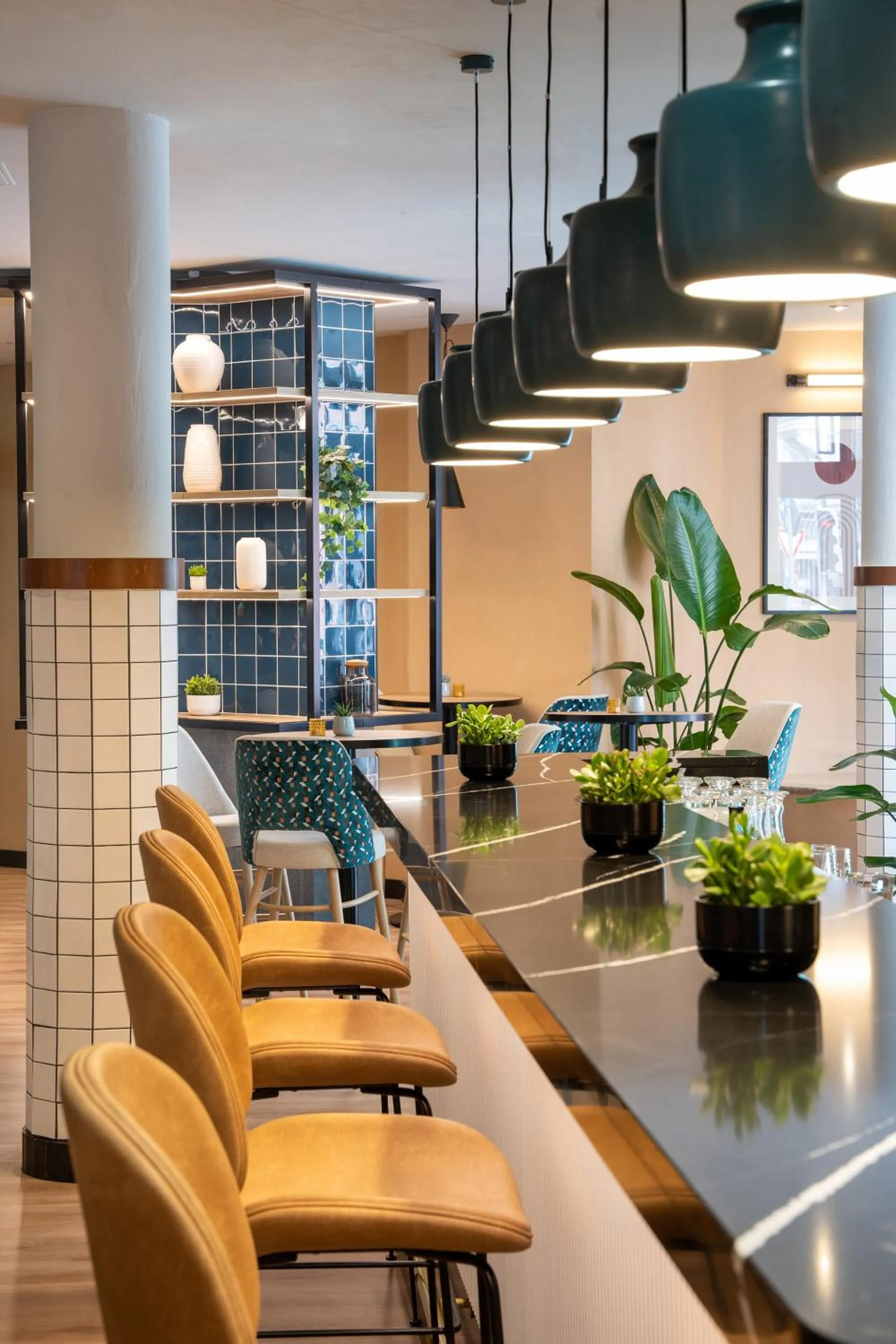 Lounge or bar in Hotel München City Center affiliated by Meliá