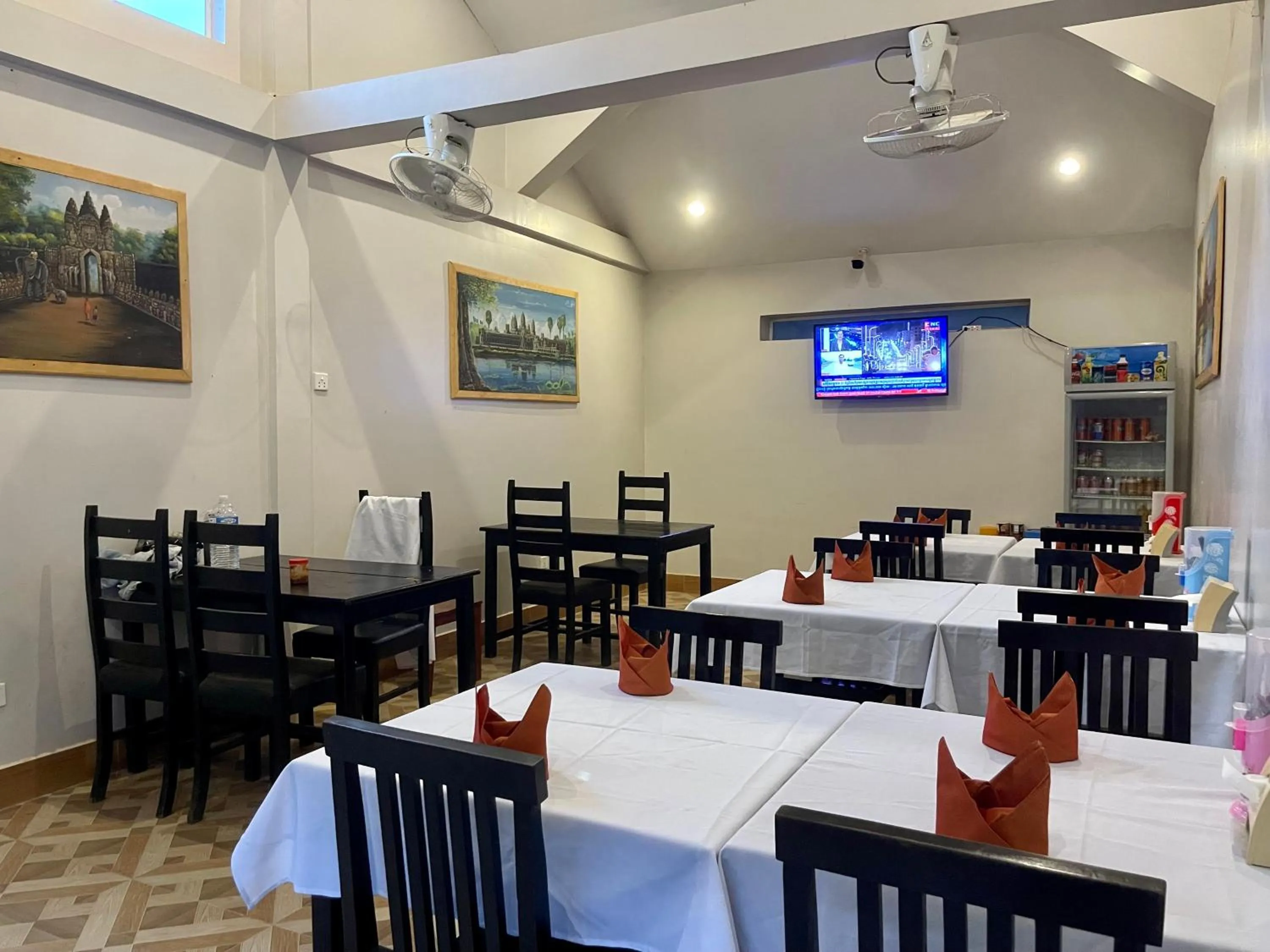 Restaurant/Places to Eat in K Medical Clinic Resort