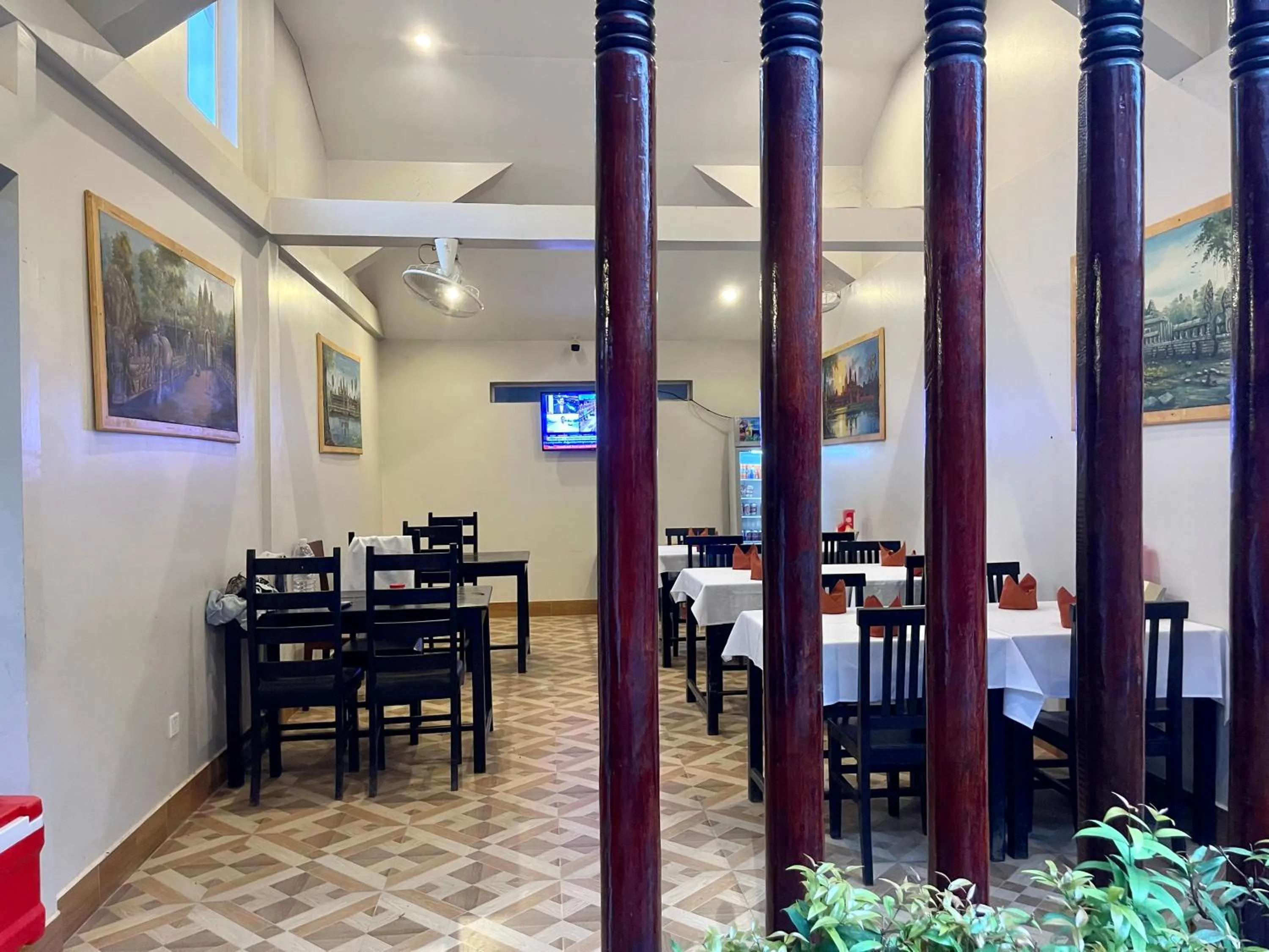 Restaurant/Places to Eat in K Medical Clinic Resort