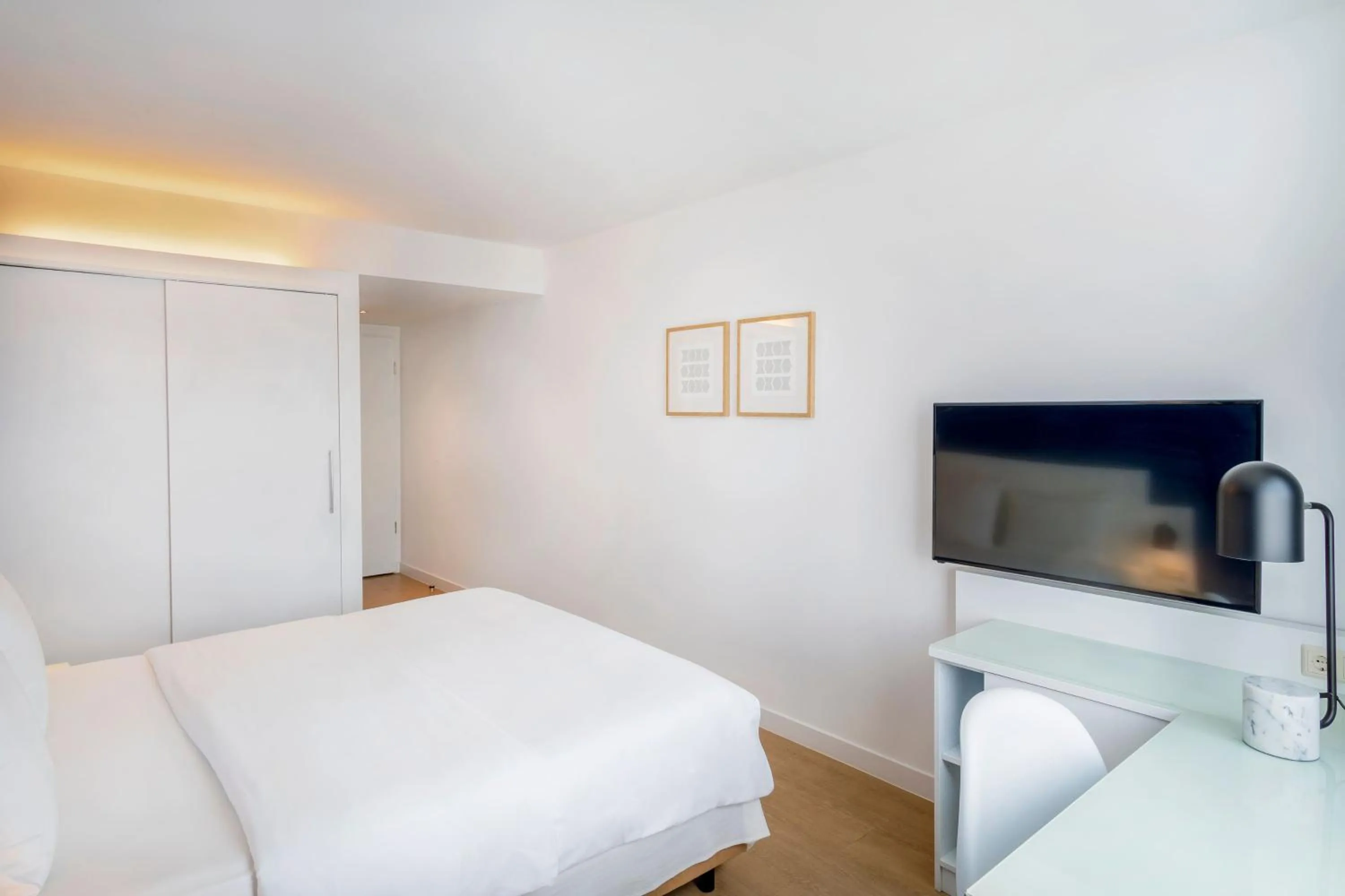 Bed in Hotel Frankfurt Messe Affiliated by Meliá