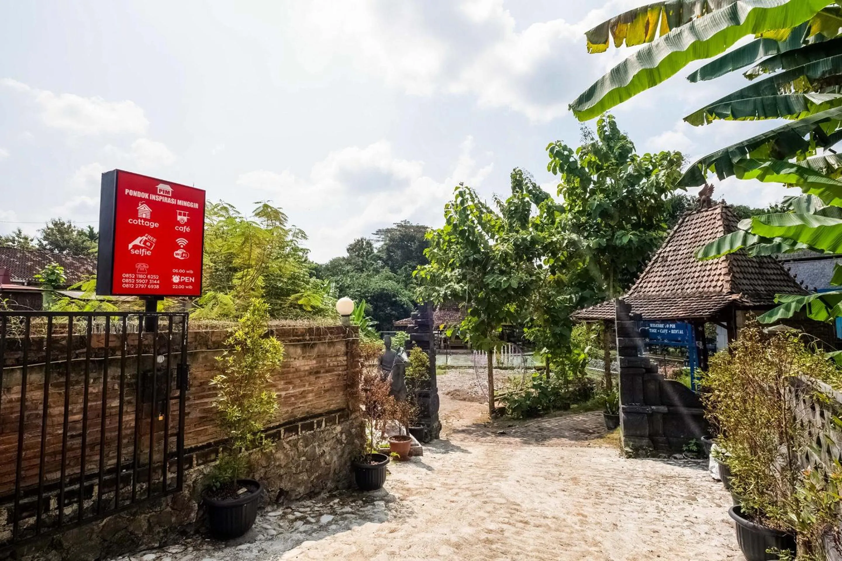 Facade/entrance in Hotel O Pondok Inspirasi Minggir