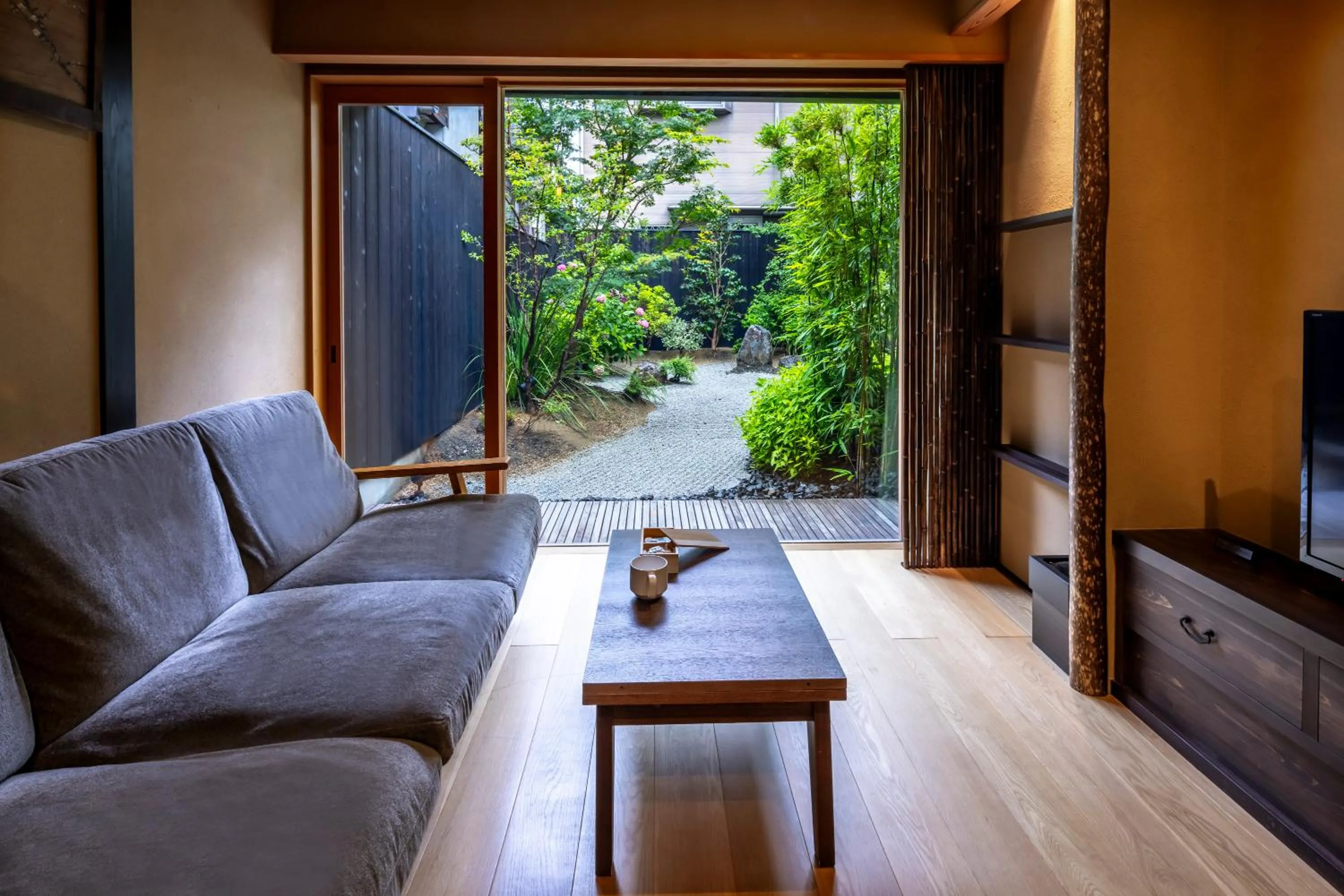 Garden in Kyo no oozora SAIKA