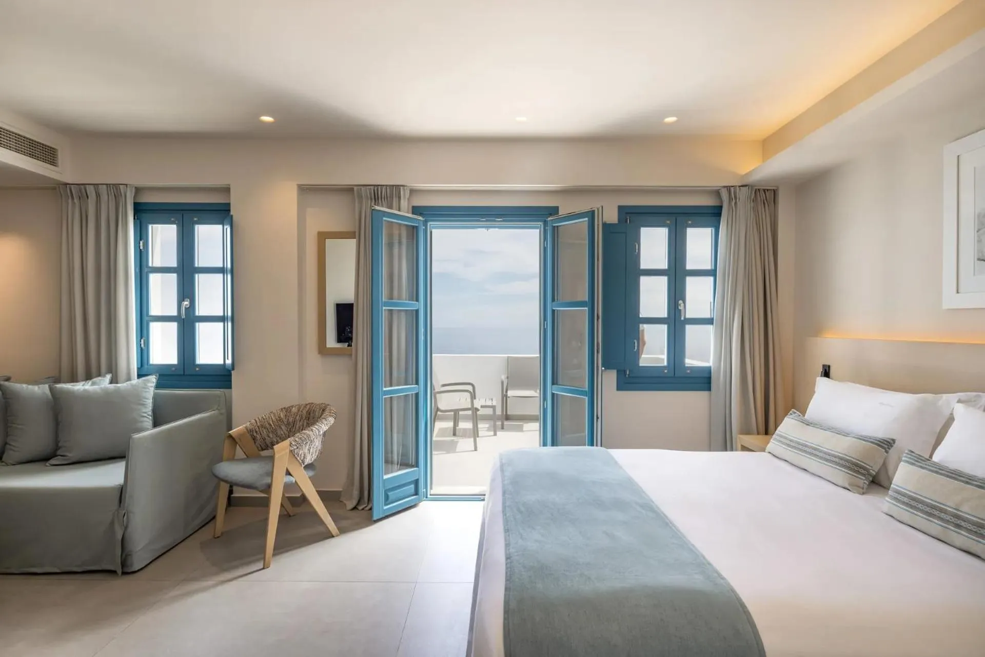 Bed in Aeifos Boutique Hotel