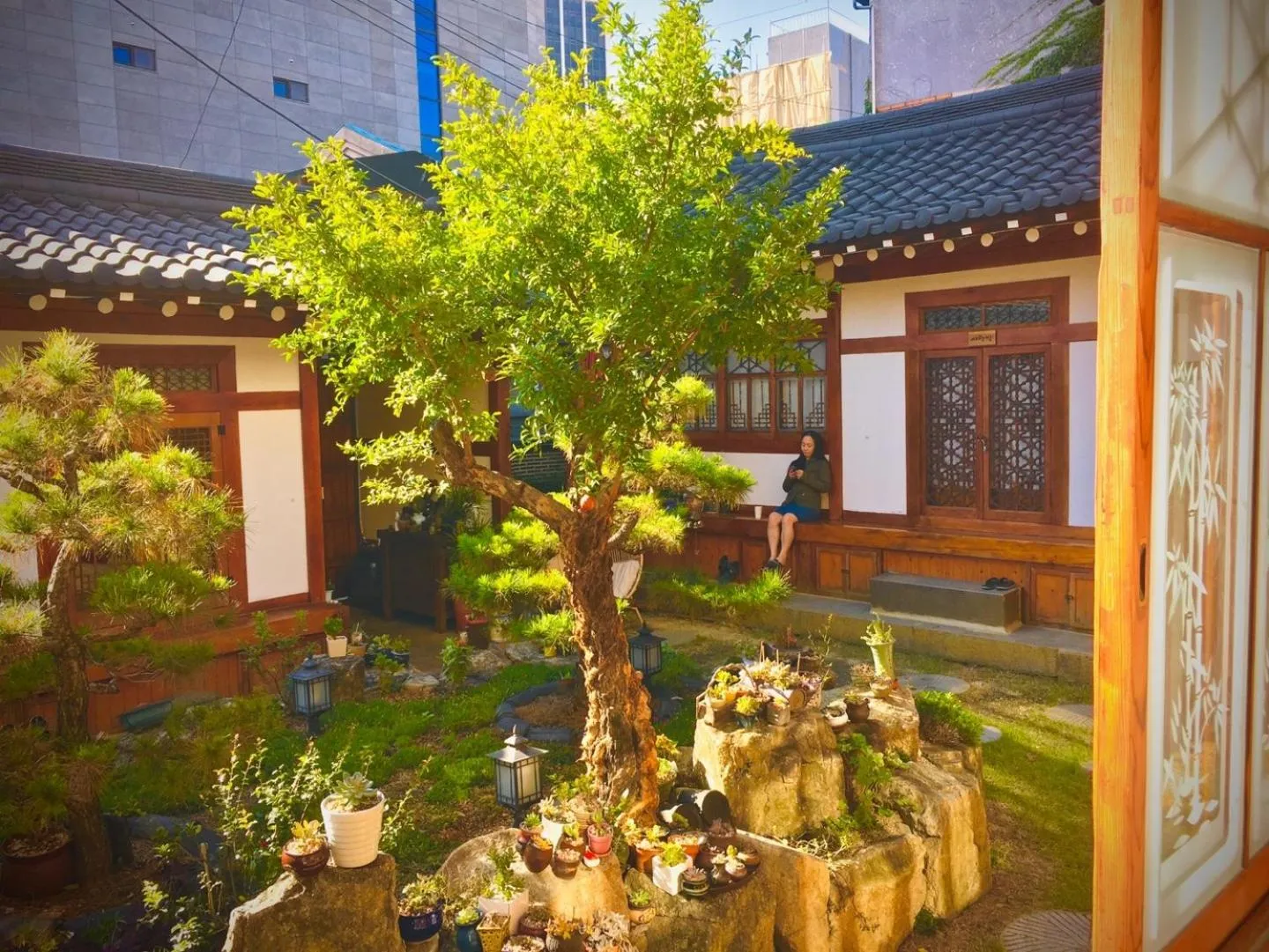 Patio in Hanok1957
