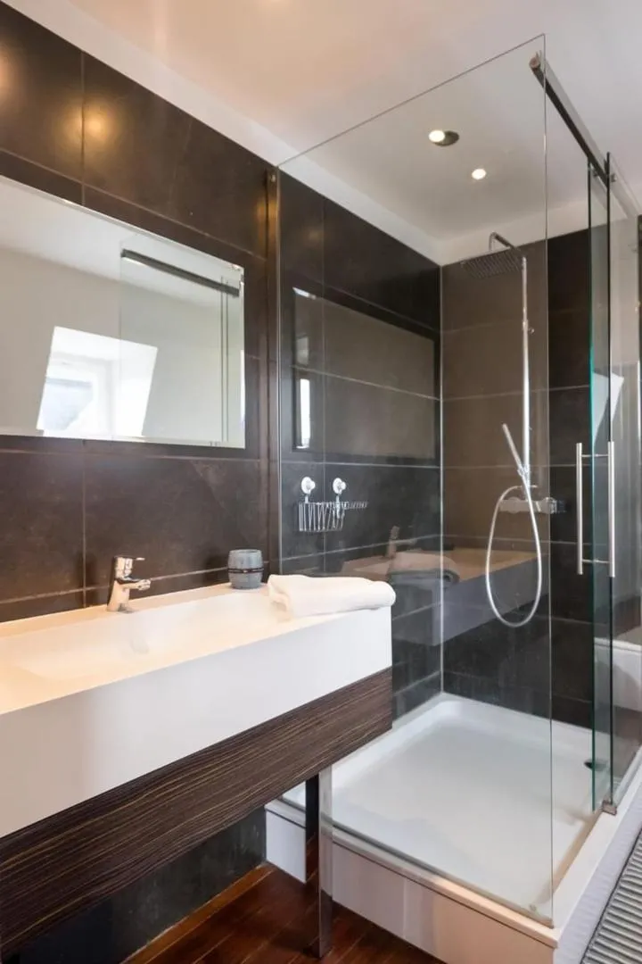 2 bedroom apartment in the heart of the old town