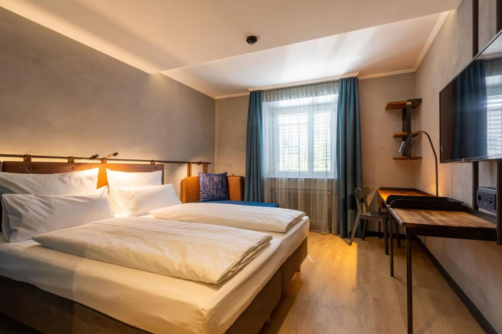 Bed in Unsöld's Factory Hotel