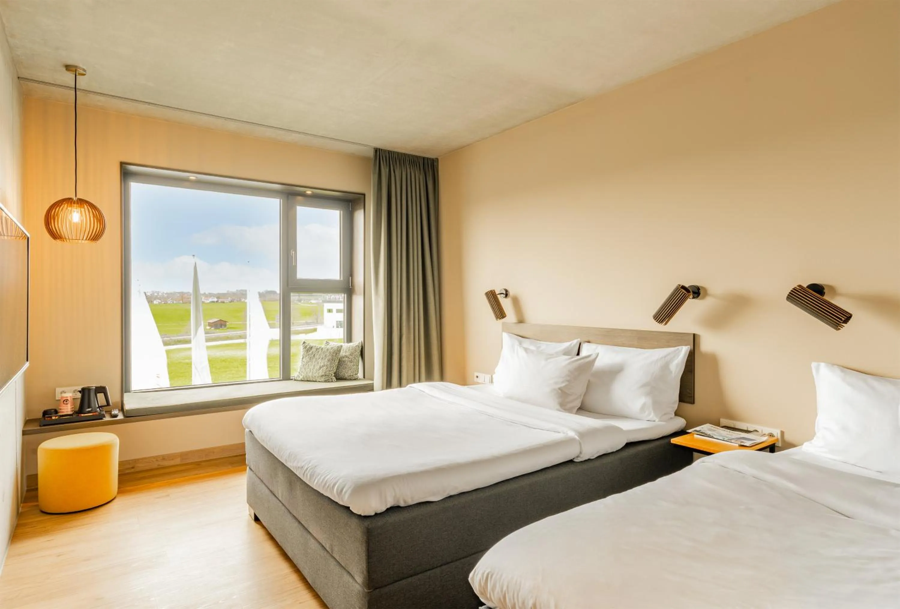 Photo of the whole room, Bed in das flax allgäu