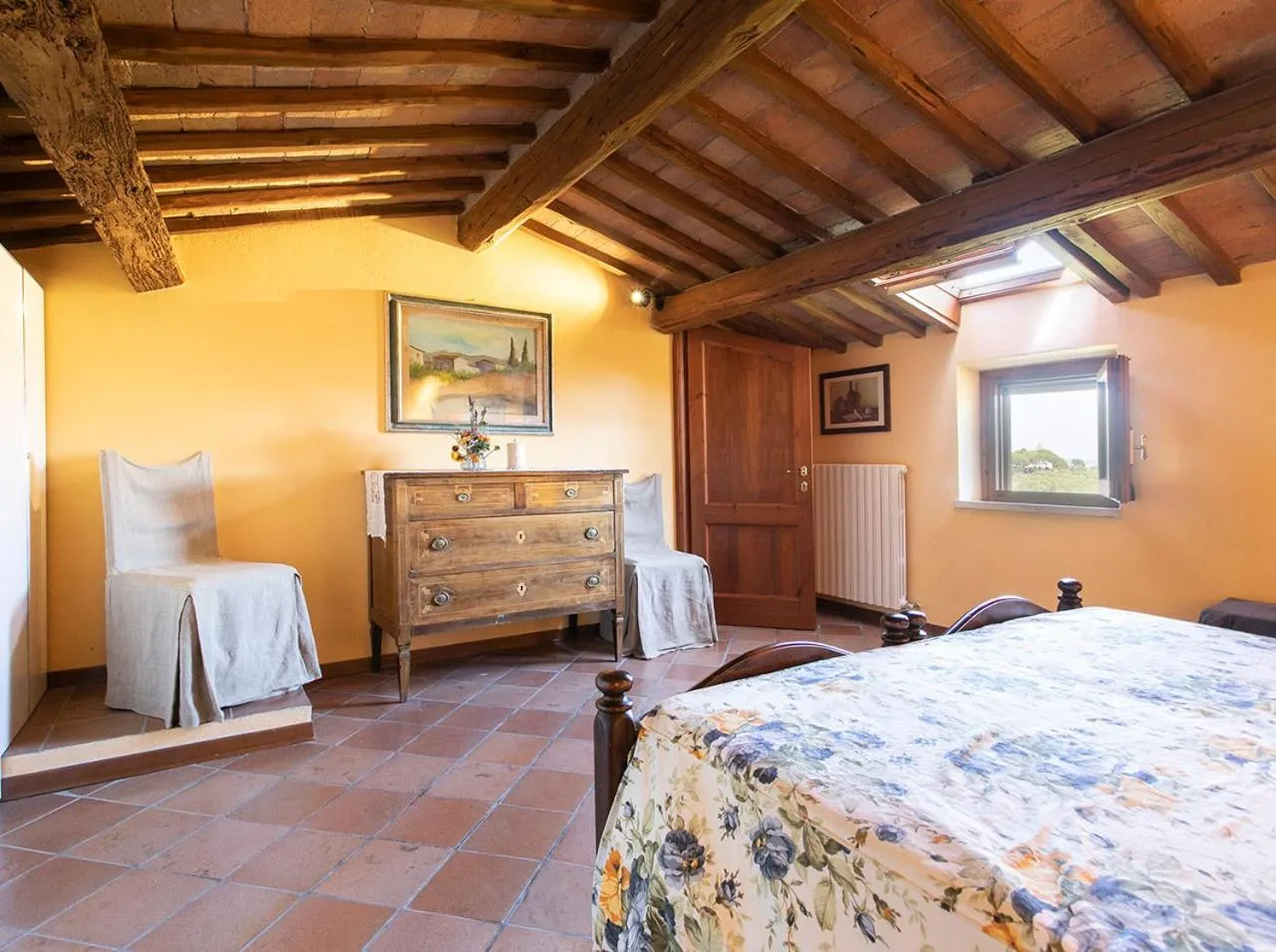 Bed in Villa Santa Chiara