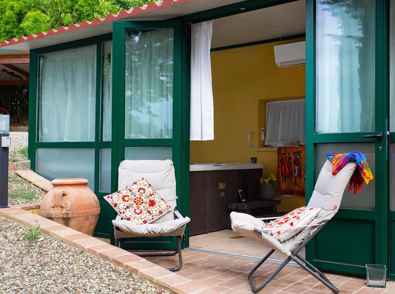 Hot Tub in Villa Santa Chiara