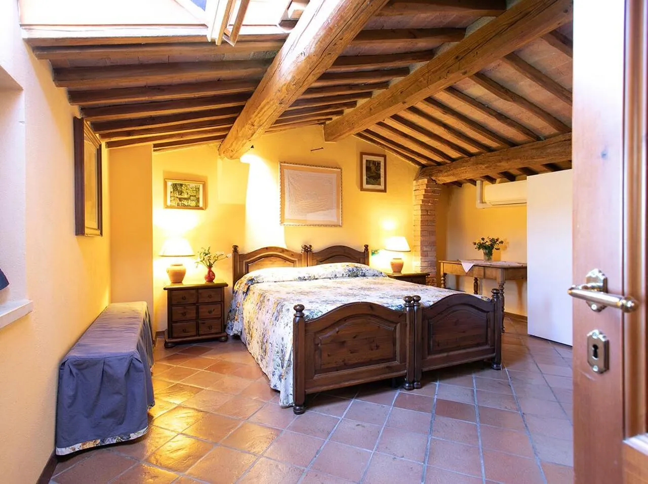 Bed in Villa Santa Chiara