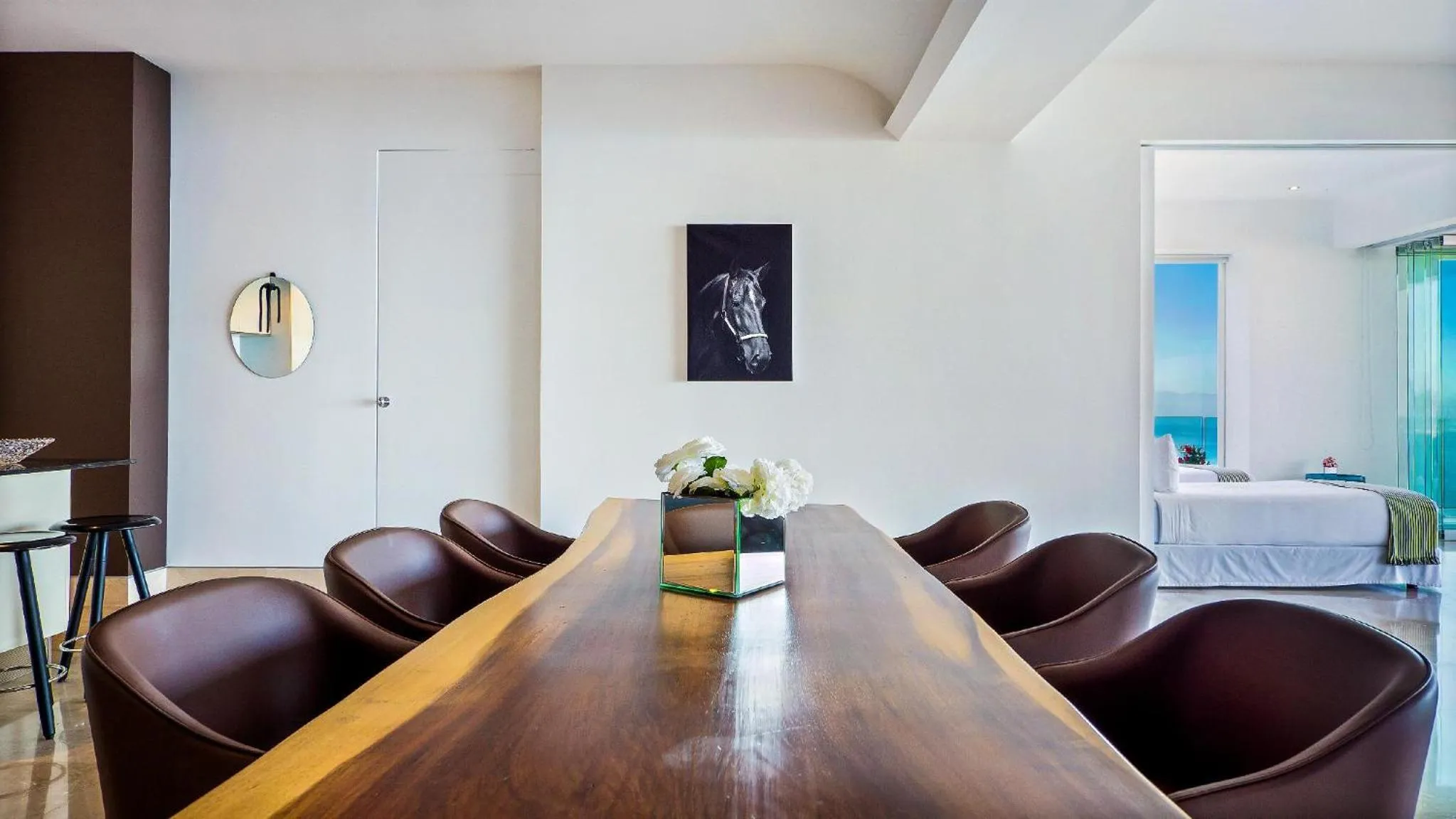 Dining area in Avalon - 401 Luxury & Breathtaking Sunset Views