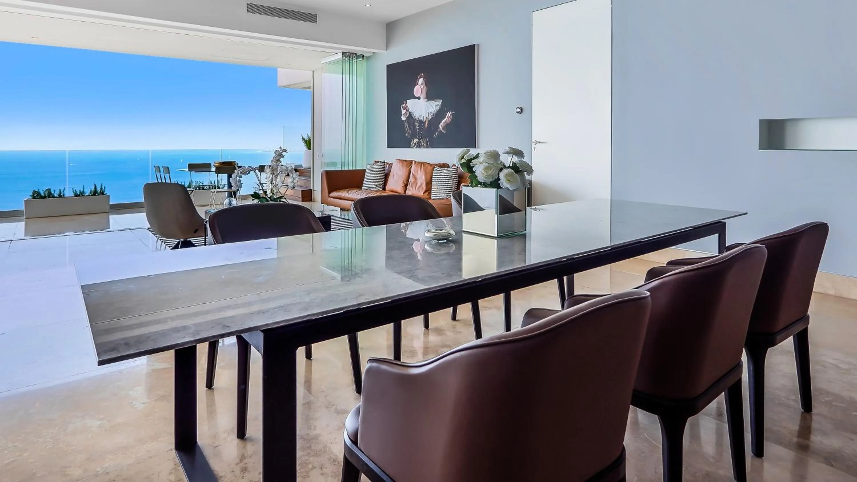 Dining area in Avalon - 801 Top Sky Bar Pool 3 BR in Amapas