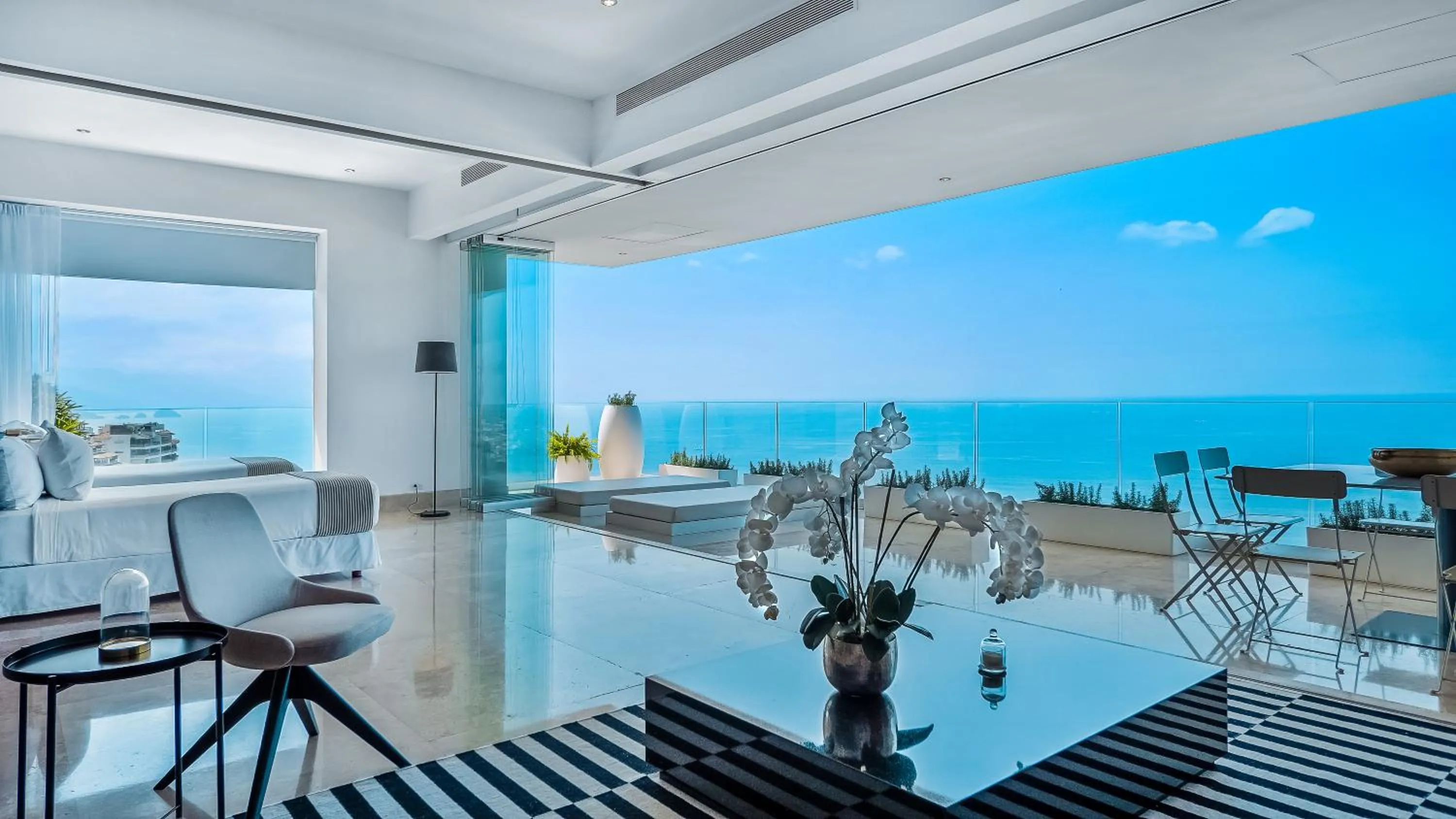 Living room in Avalon - 801 Top Sky Bar Pool 3 BR in Amapas