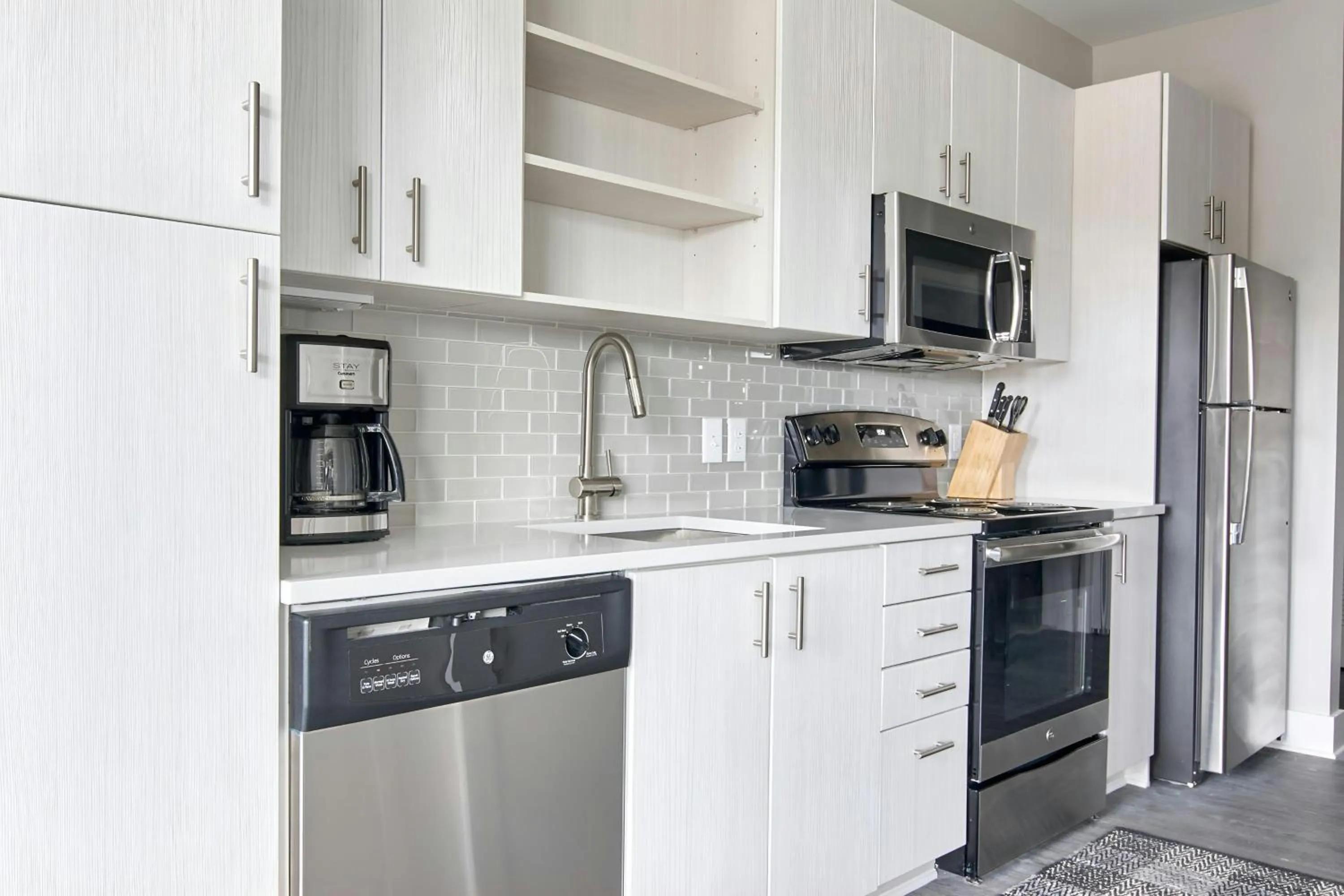 Kitchen or kitchenette in Sonder by Marriott Bonvoy Belcourt Apartments Hillsboro Village