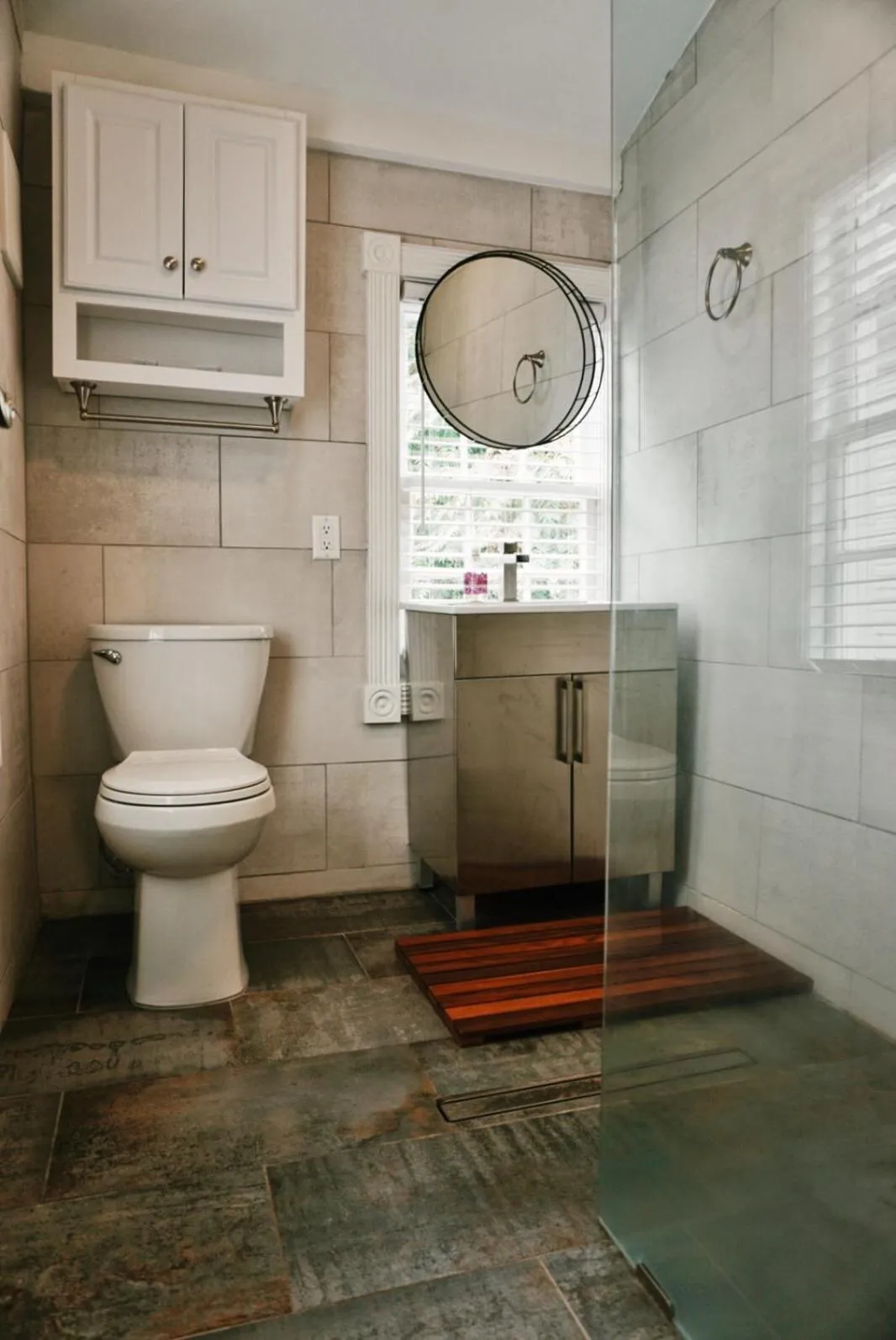 Luxurious Private Suites in Downtown Charleston