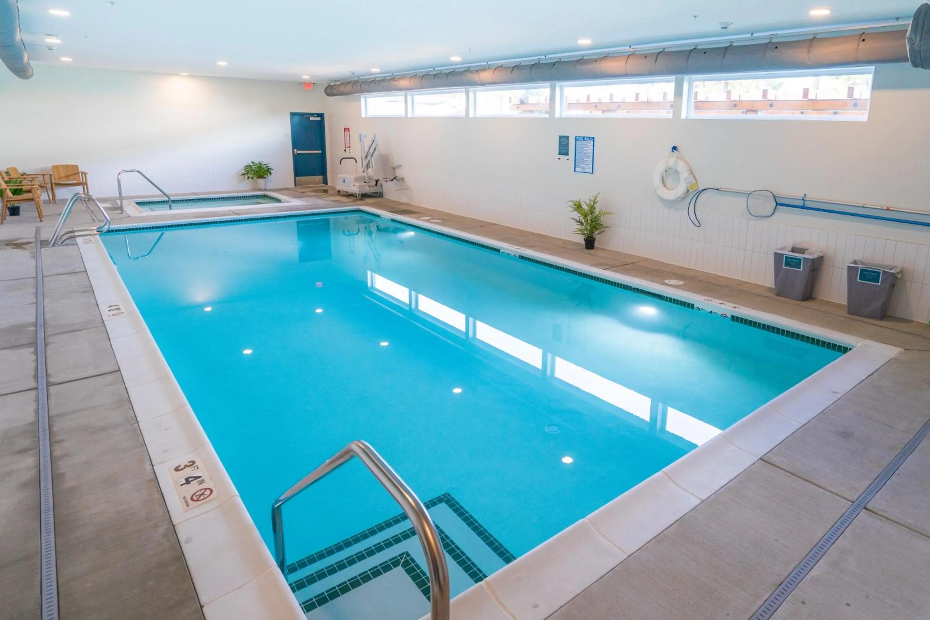 Swimming pool in SALTLINE