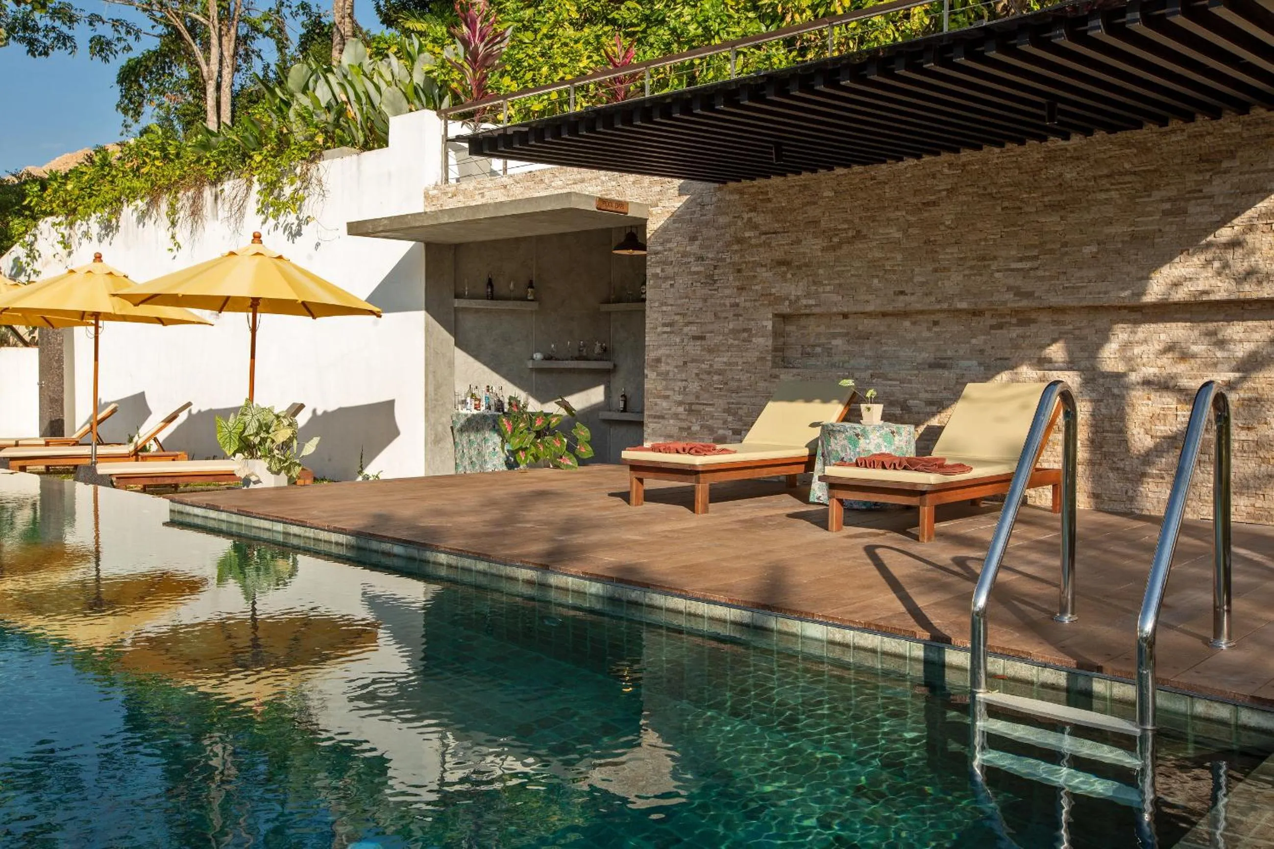 Swimming pool in SAMSAM Yao Noi - ANDAMAN MAGIC & ART VILLAS