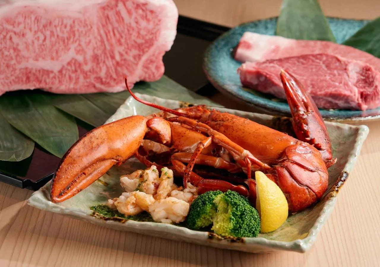 Restaurant/places to eat in APA Hotel Higashi Shinjuku Kabukicho Tower