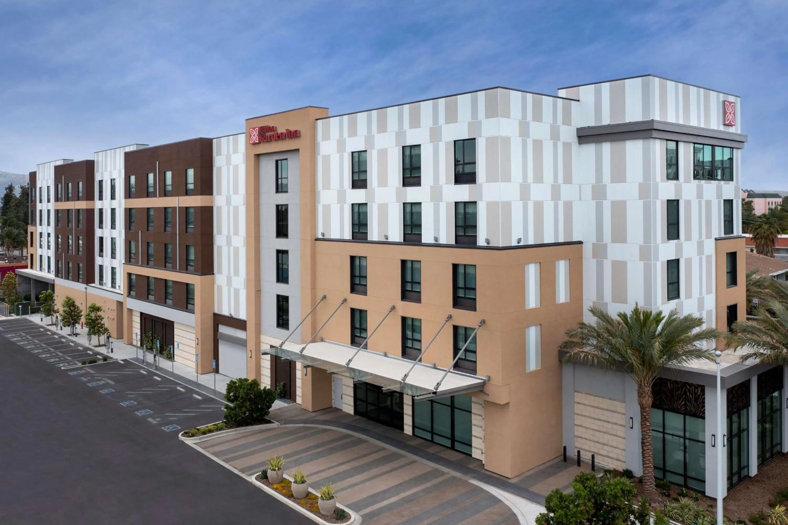 Property building in Hilton Garden Inn San Jose Airport