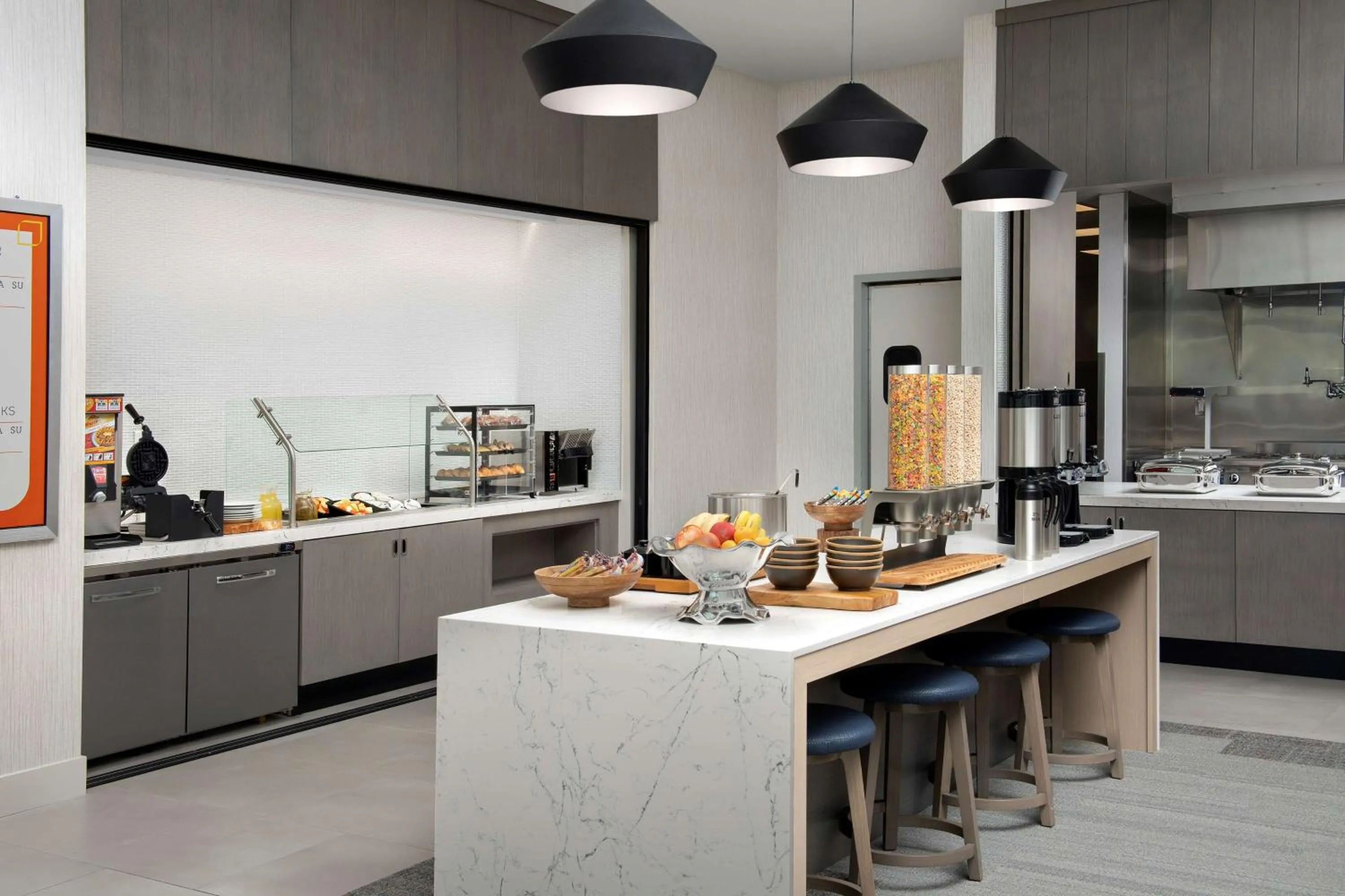 Breakfast in Hilton Garden Inn San Jose Airport