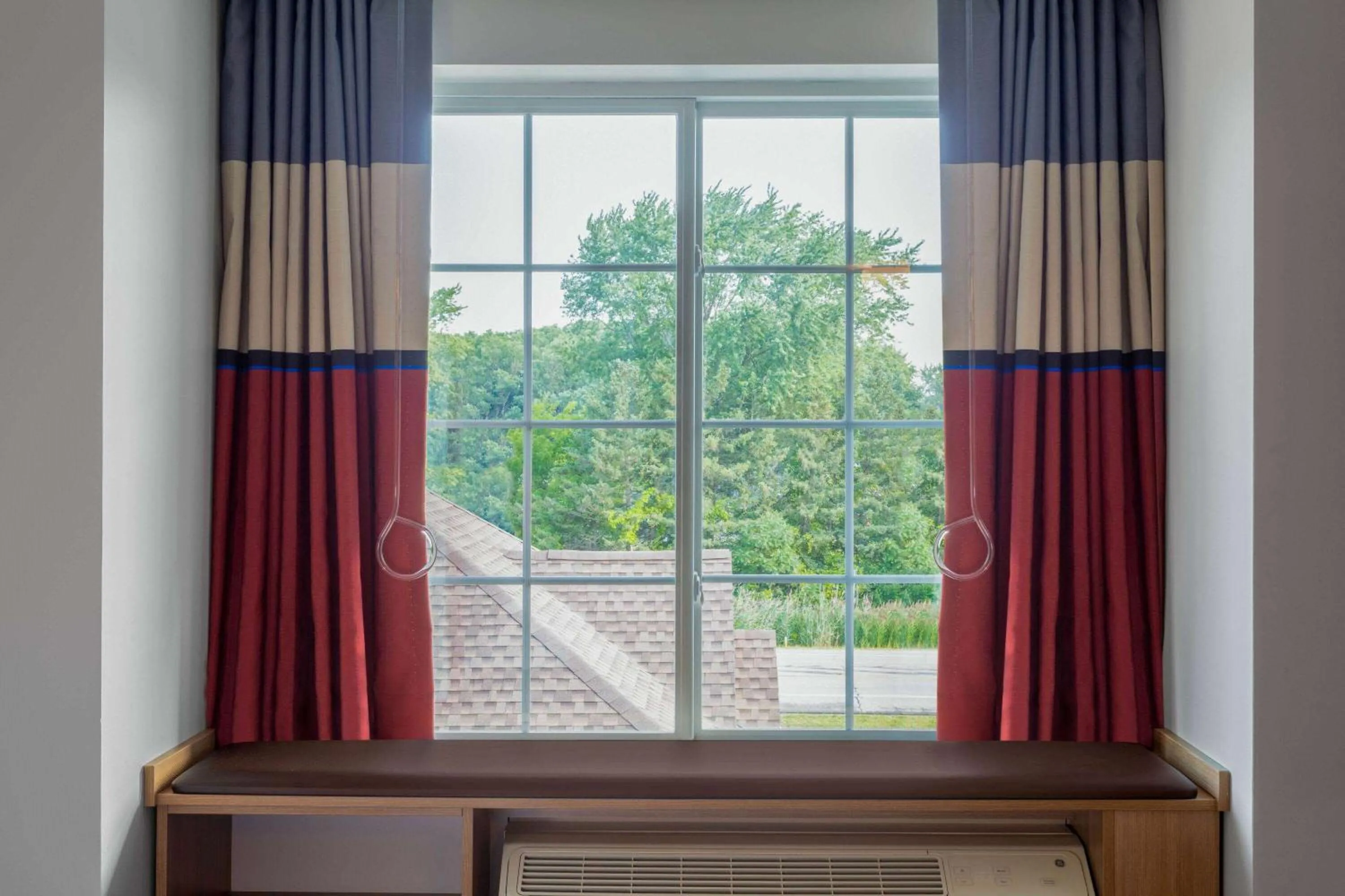 Photo of the whole room in Microtel Inn & Suites by Wyndham Amsterdam NY