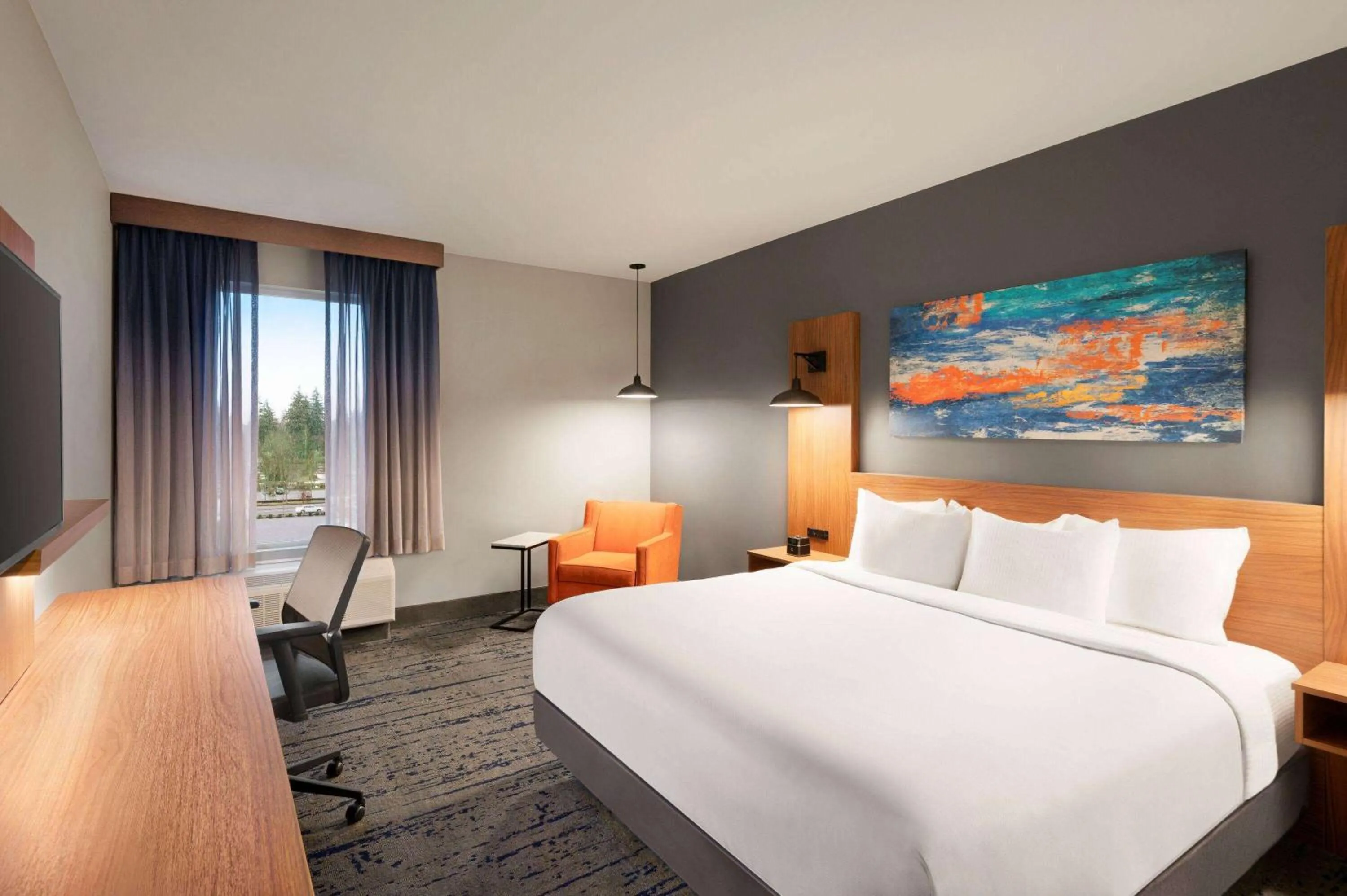 Photo of the whole room, Bed in La Quinta Inn & Suites by Wyndham Marysville