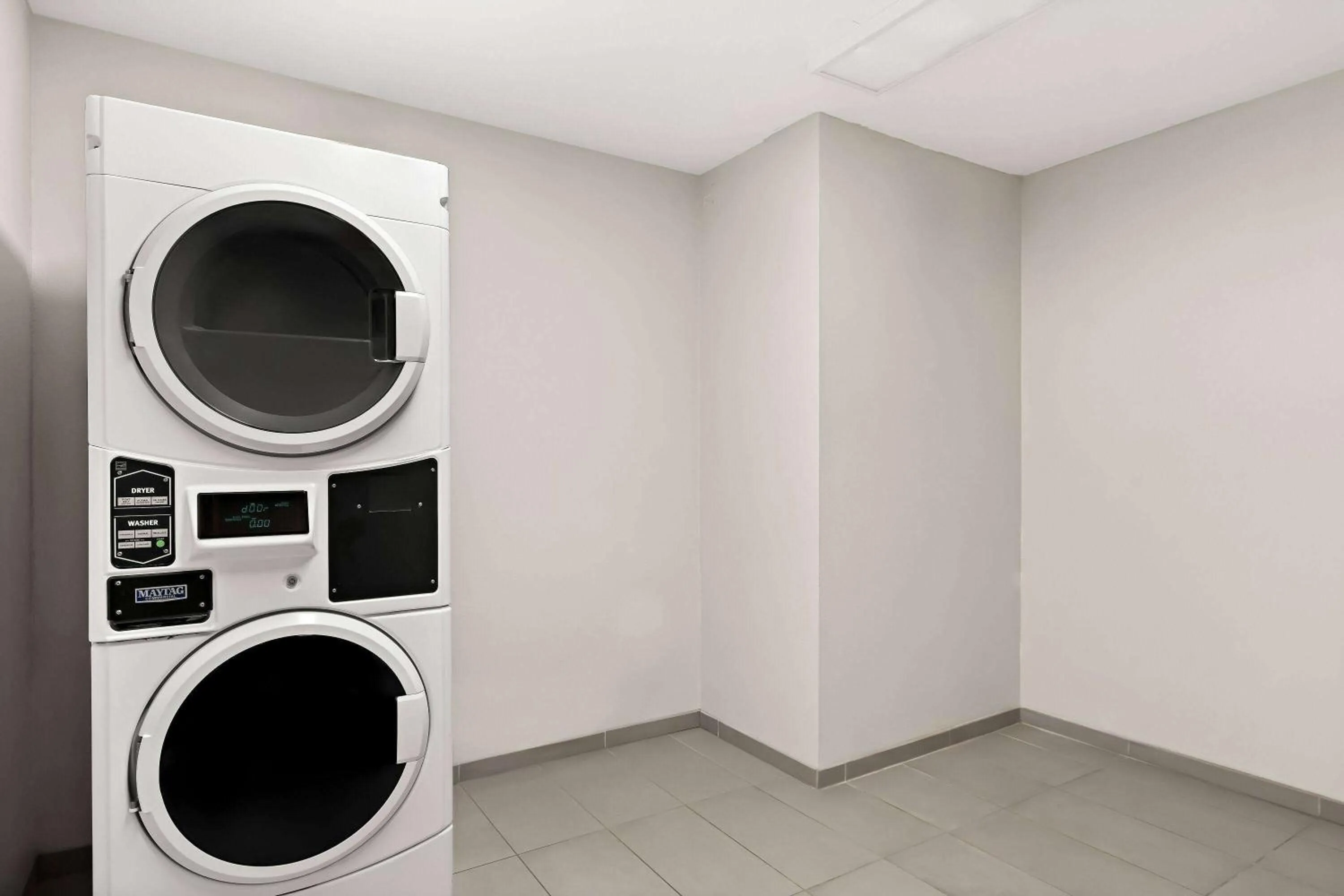 On site in Holiday Inn Express & Suites George - Quincy South by IHG