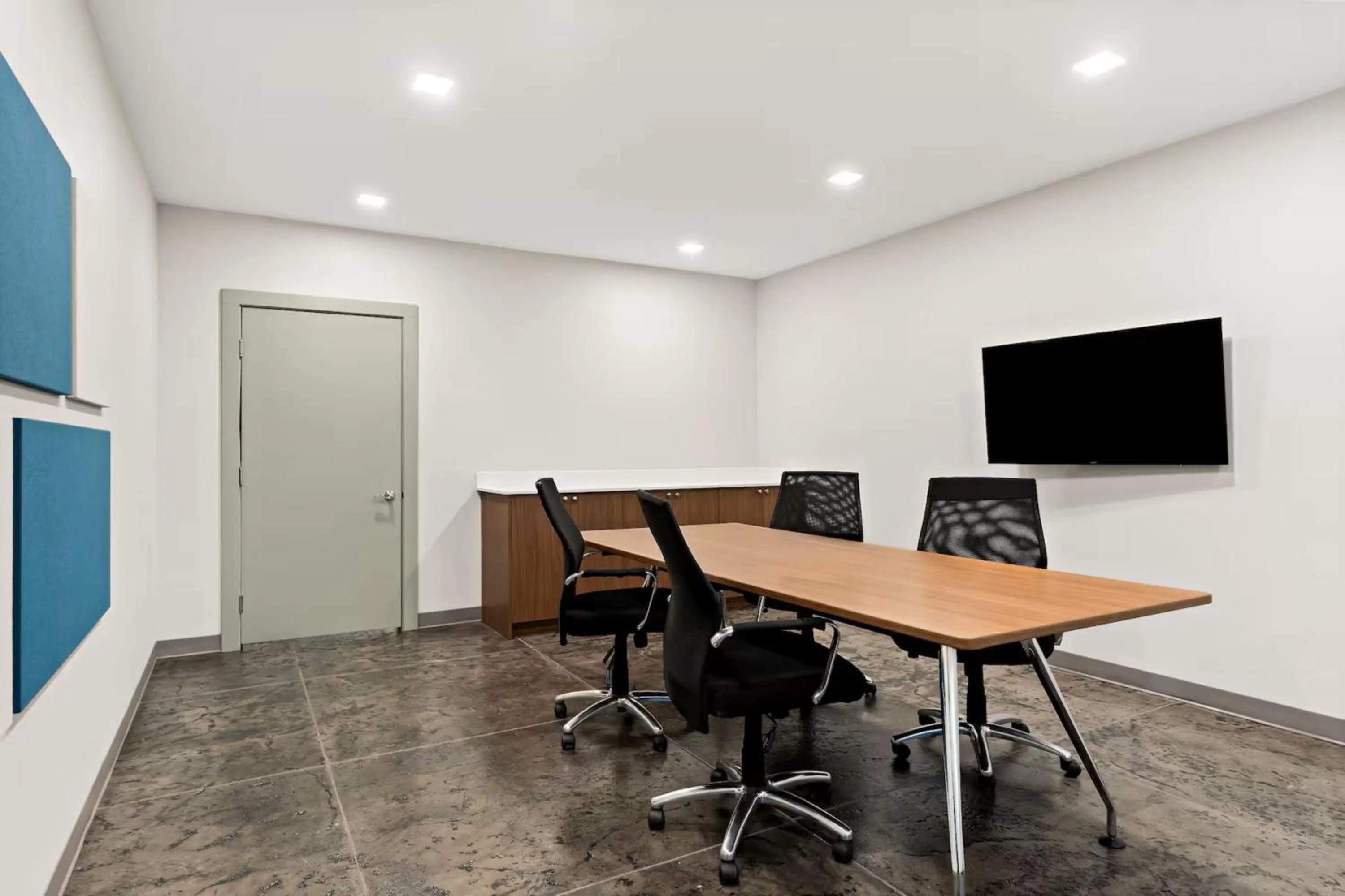 Meeting/conference room in Holiday Inn Express & Suites George - Quincy South by IHG