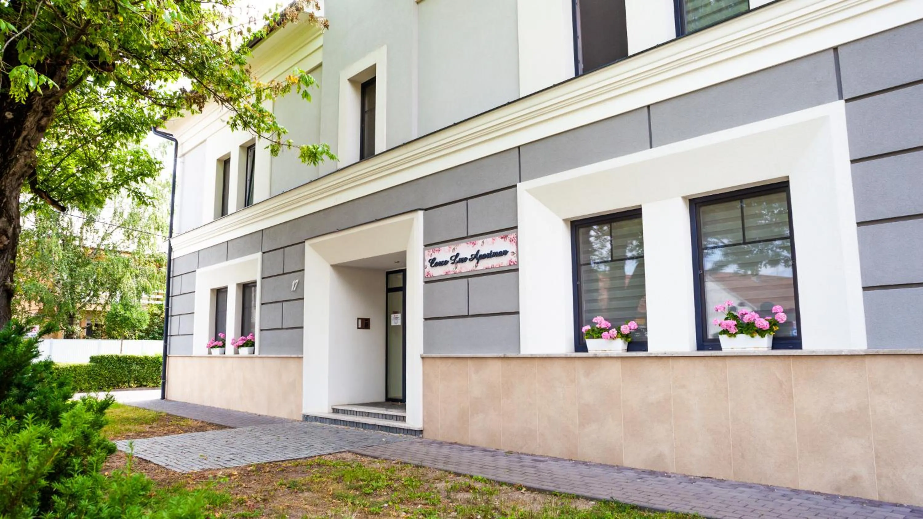 Property building in Corso Lux Apartman