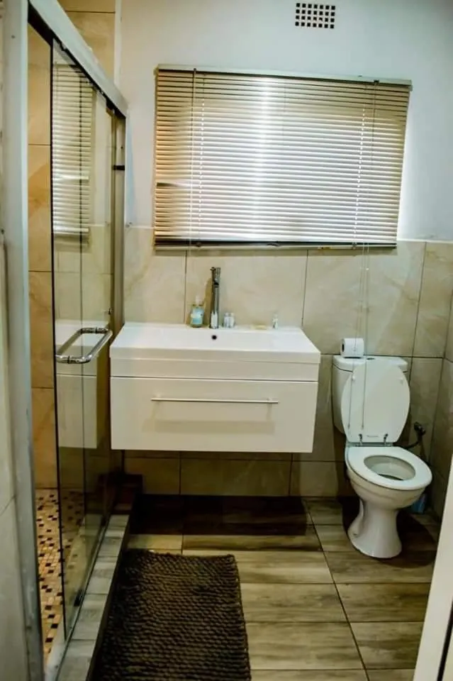 Bathroom in Rue Guesthouse