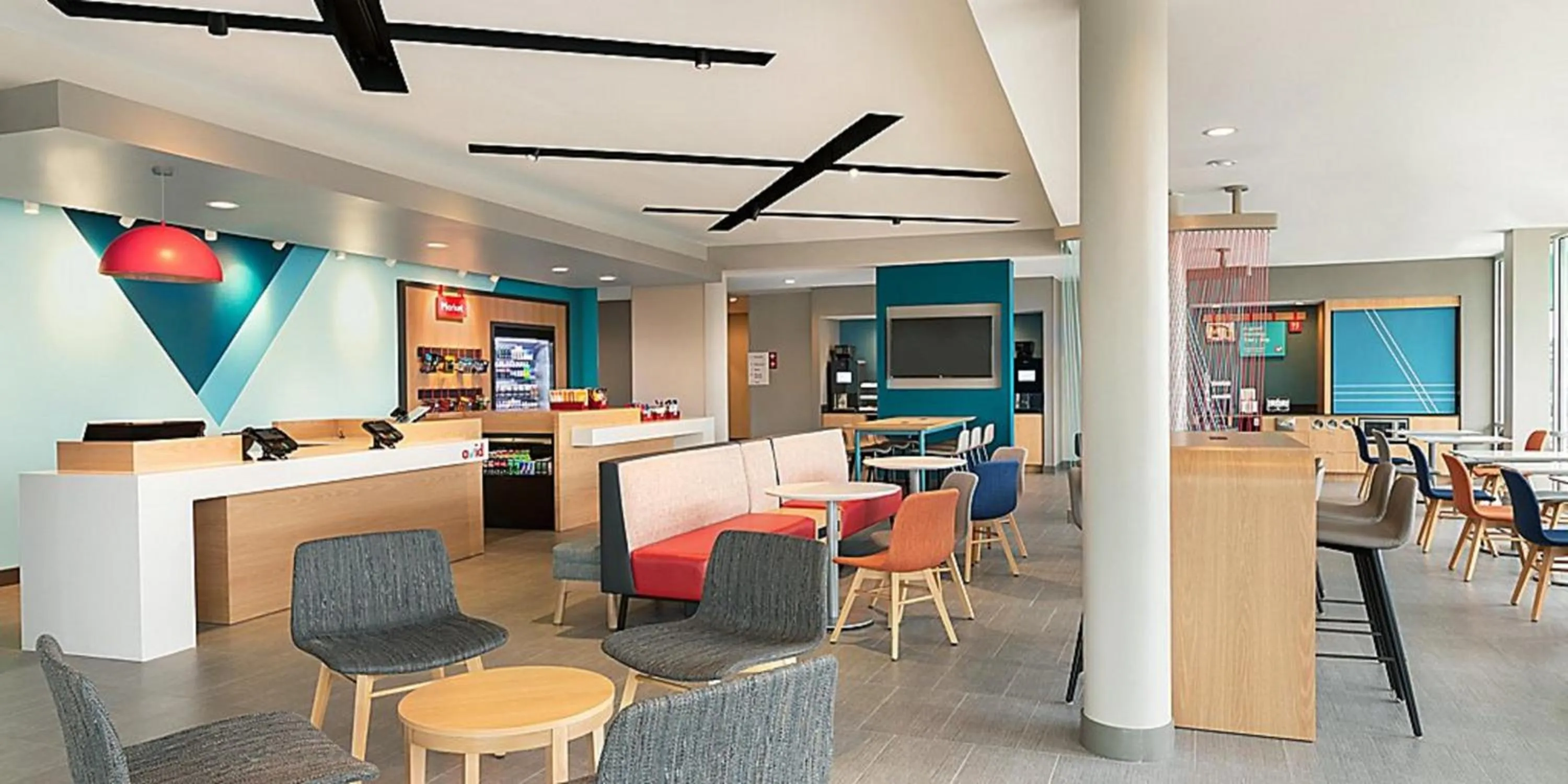 Restaurant/places to eat in avid hotels - Nashville Airport by IHG